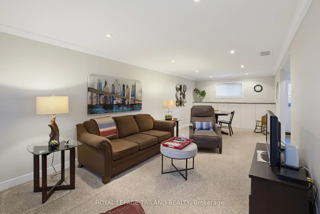1463 Glenora Dr, London North 5