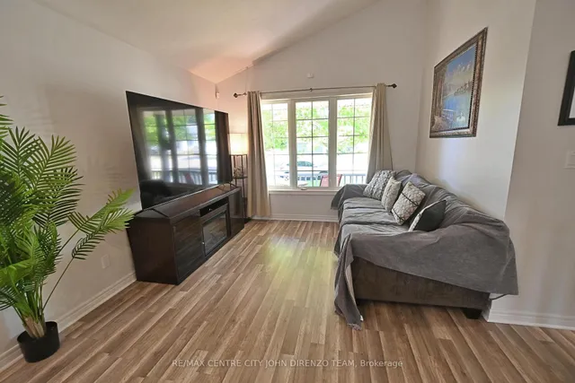 72 Axford Pkwy, St. Thomas 4