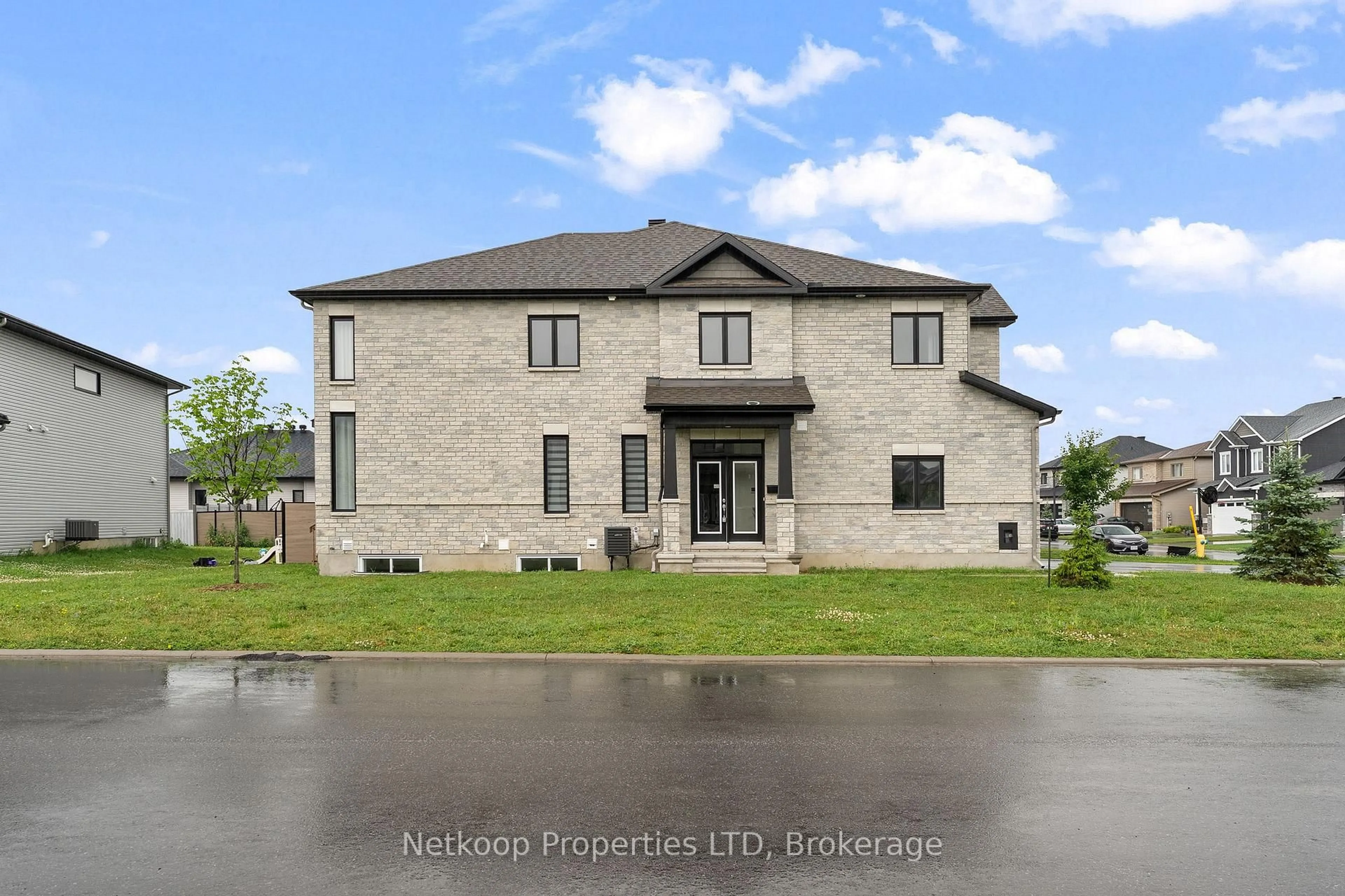 Home with brick exterior material, street for 767 Namur St, Russell Ontario K0A 1W0