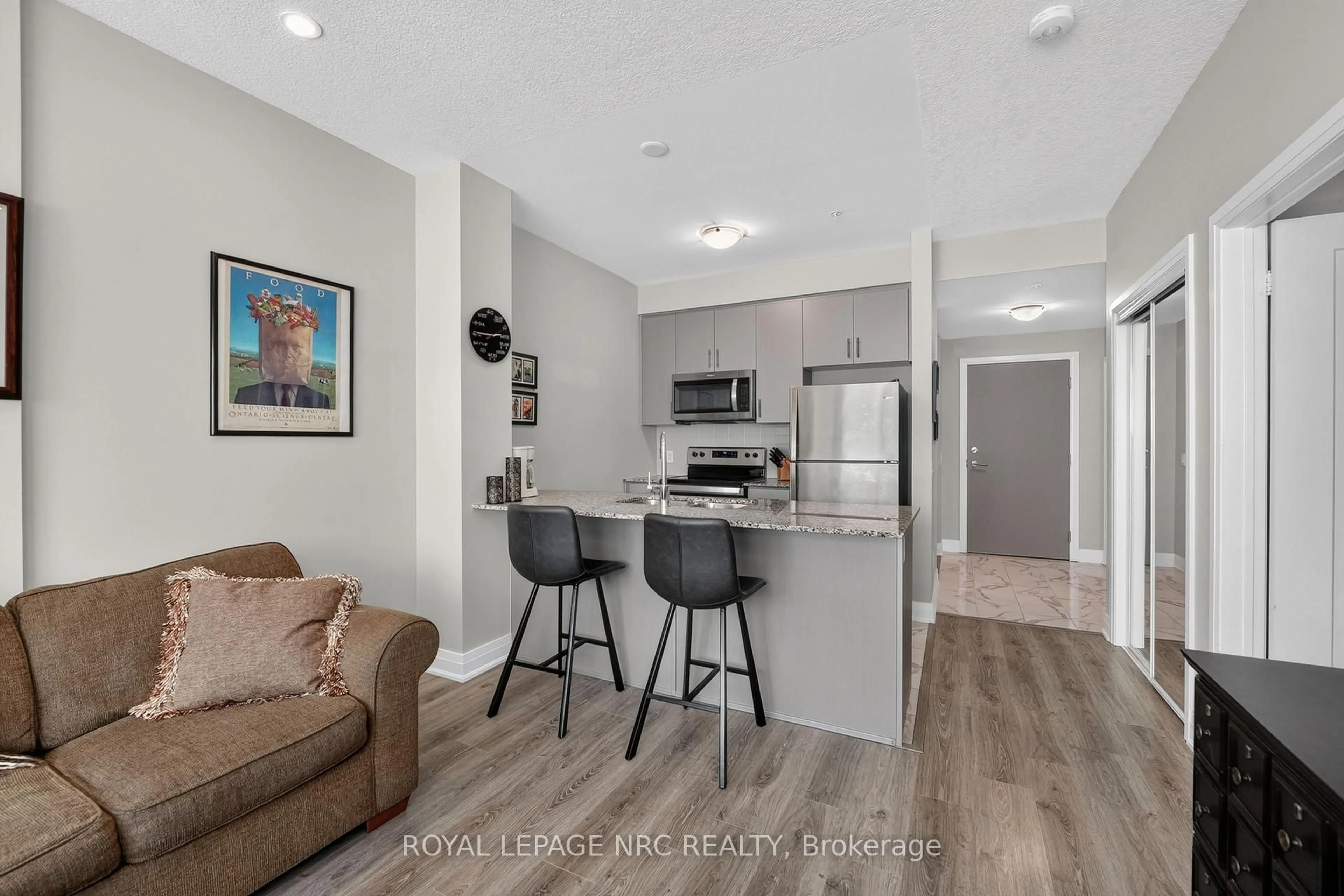 Open concept kitchen, unknown for 16 Concord Pl #232, Grimsby Ontario L3M 0J1