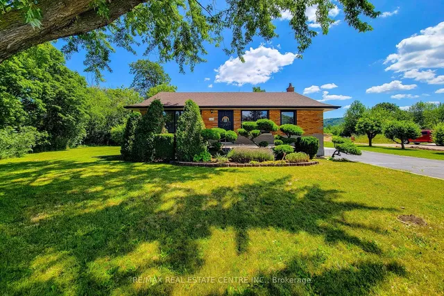 220 Winona Rd, Hamilton 1