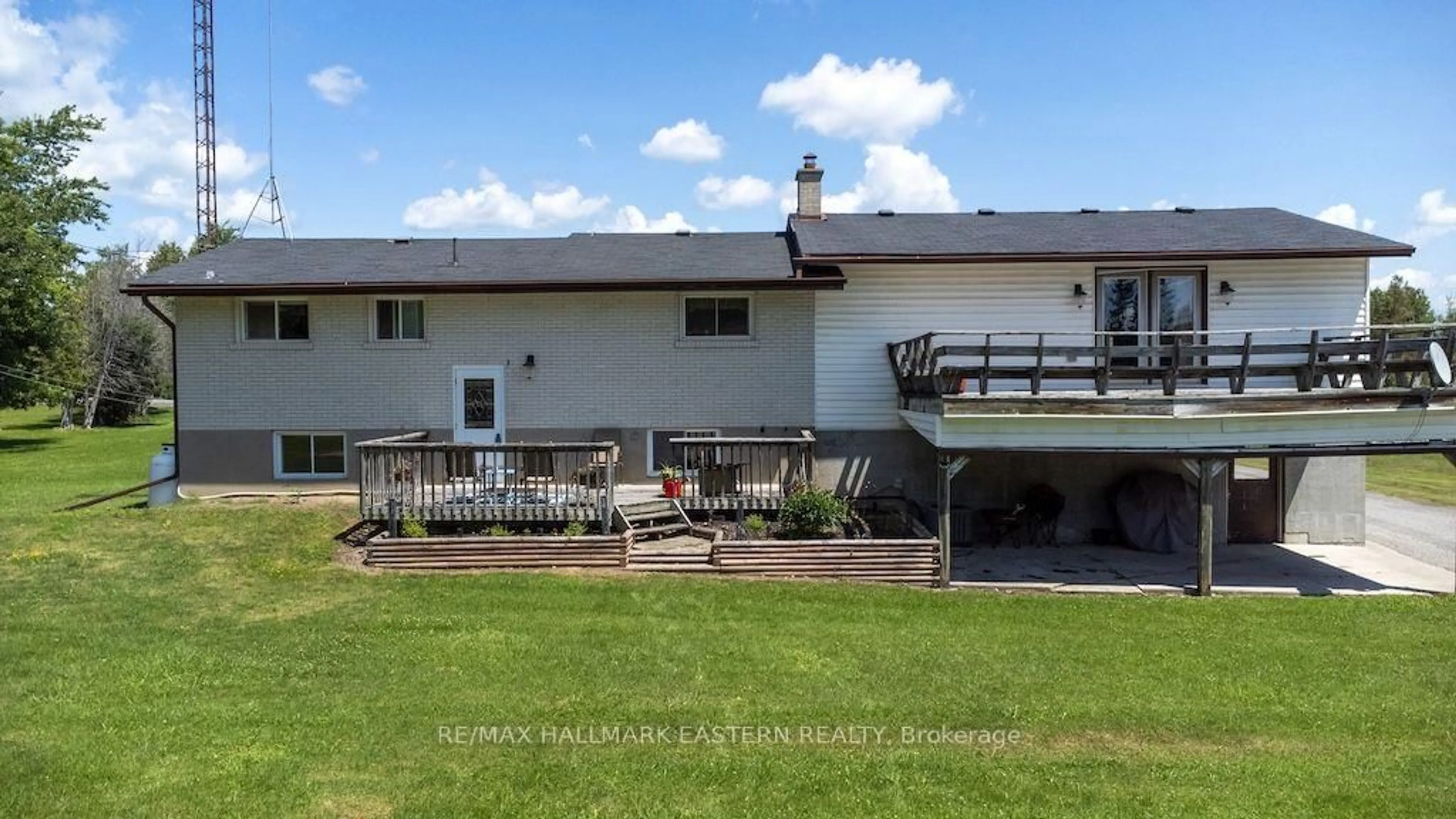 A pic from outside/outdoor area/front of a property/back of a property/a pic from drone, unknown for 1504 Bradfield Rd, Douro-Dummer Ontario K9J 6Y1