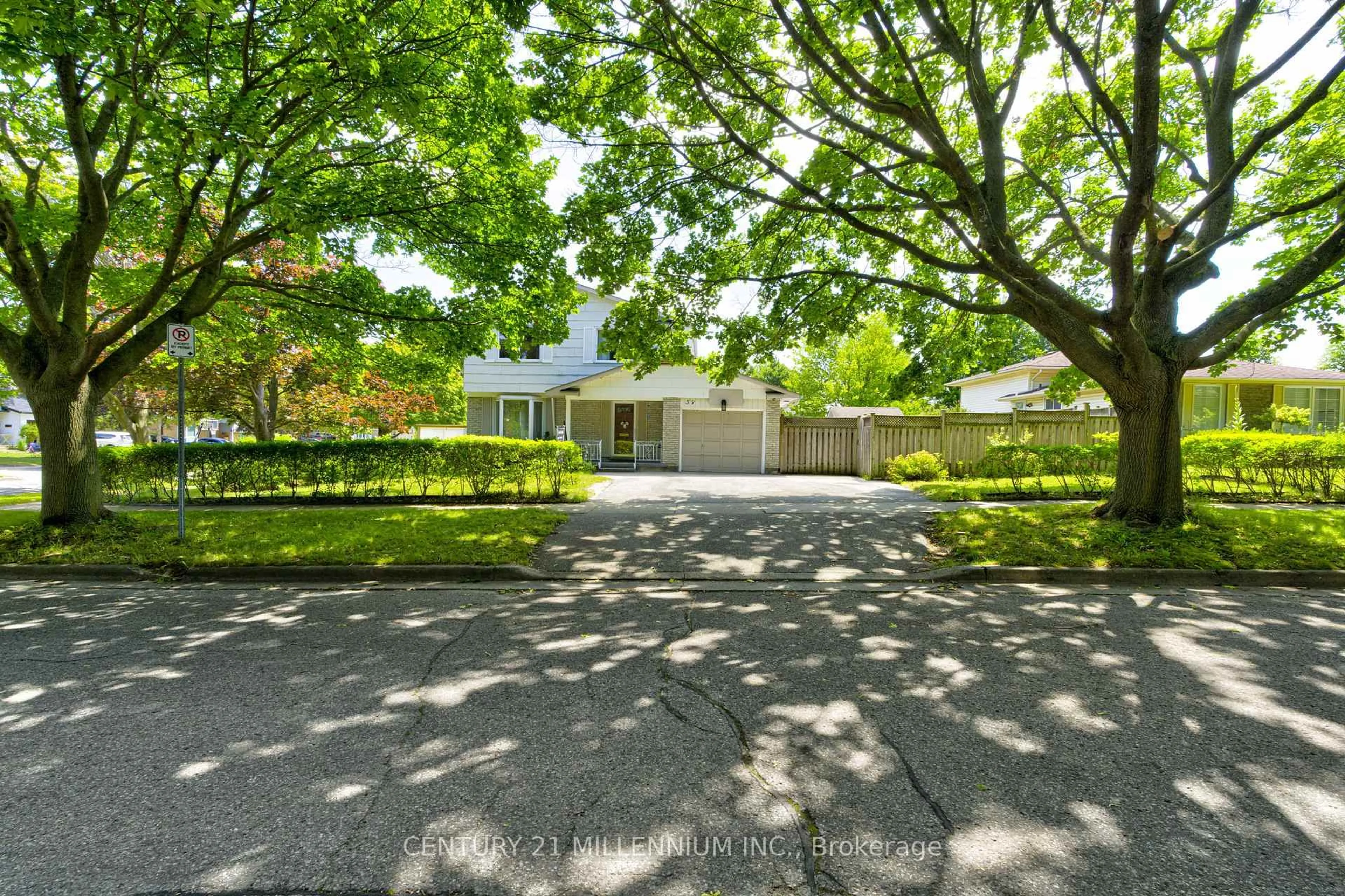 Unknown for 59 Lewis Cres, Kitchener Ontario N2A 2T7