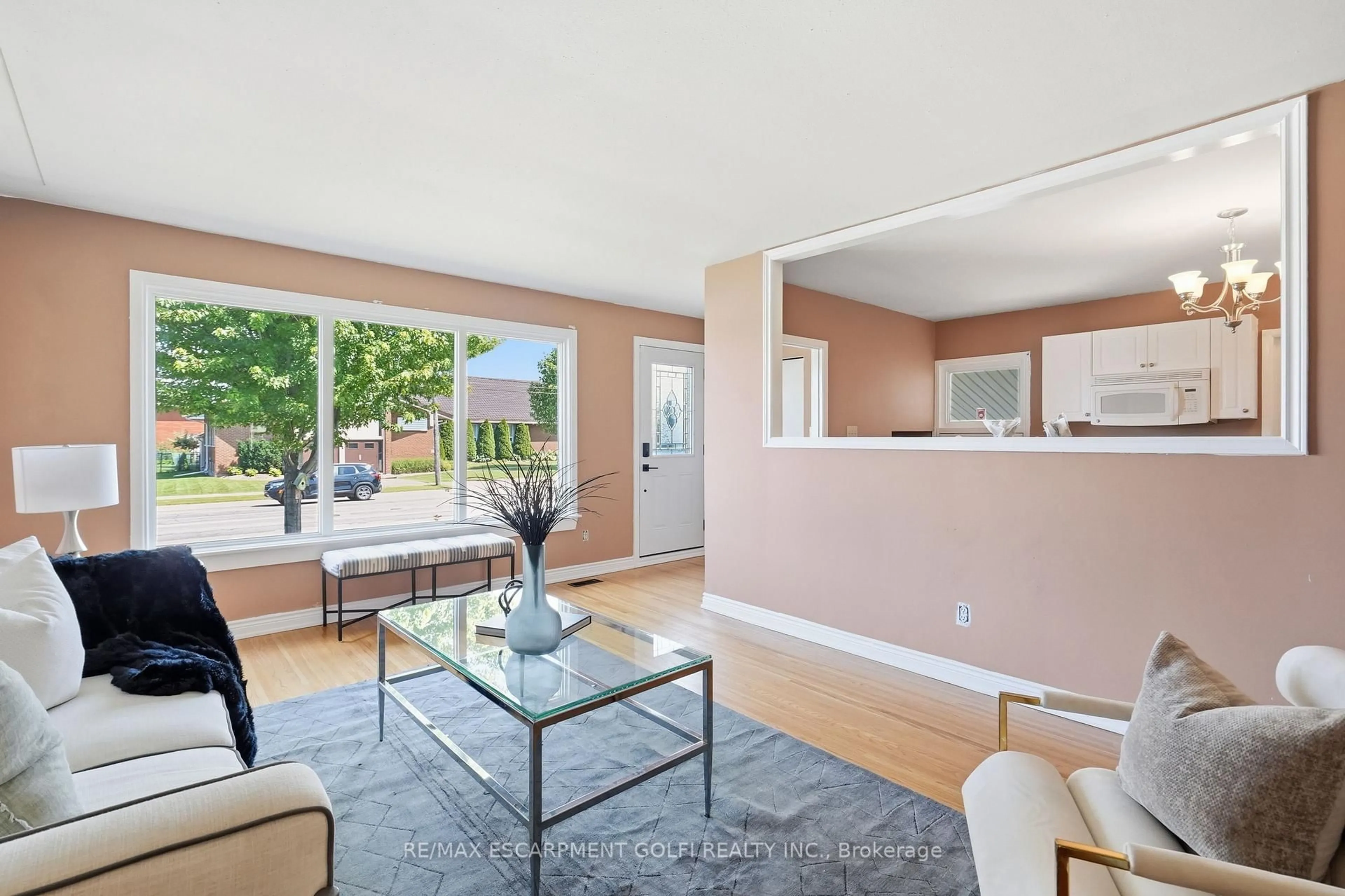Living room with furniture, unknown for 104 Nash Rd, Hamilton Ontario L8K 4J7