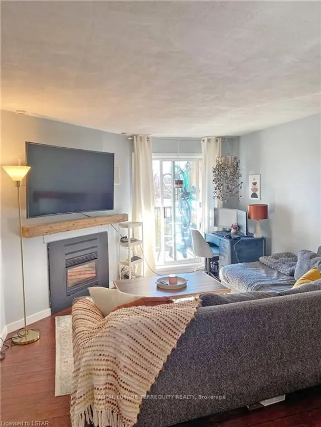 2230 Trafalgar St #325, London East 2