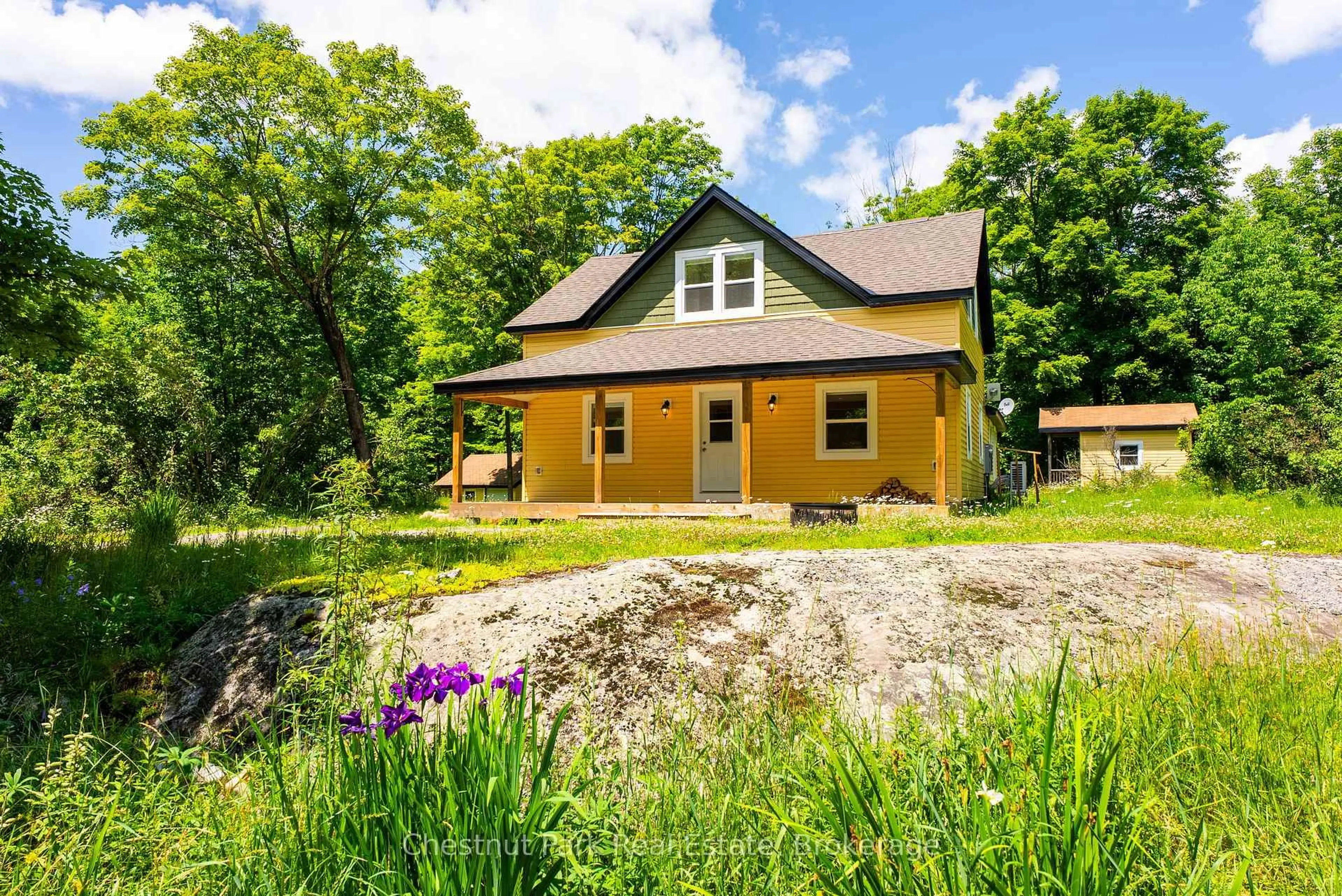 Home with vinyl exterior material, unknown for 1435 Juddhaven Rd, Muskoka Lakes Ontario P0B 1J0