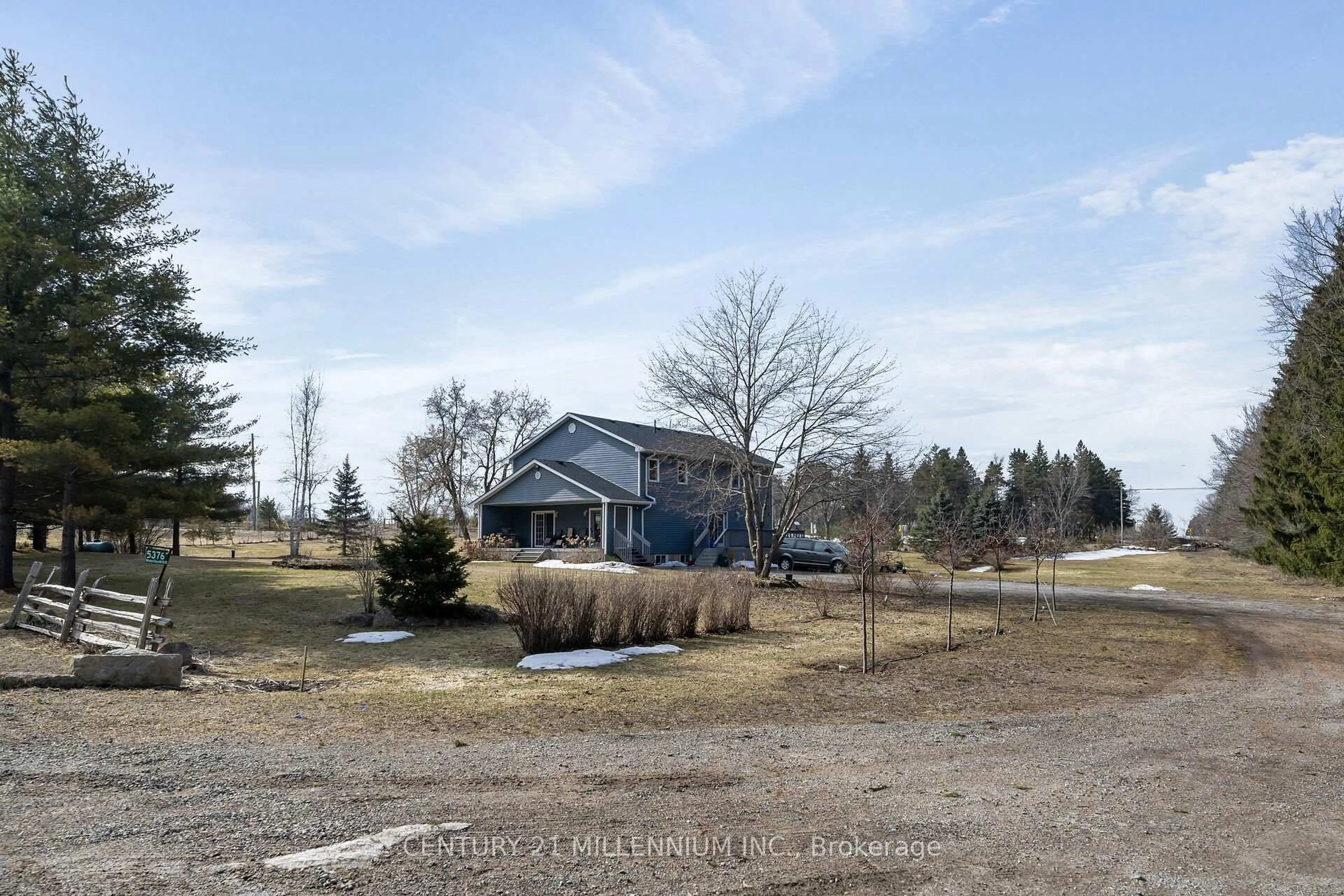 A pic from outside/outdoor area/front of a property/back of a property/a pic from drone, unknown for 5376 Winston Churchill Blvd, Erin Ontario N0B 1T0