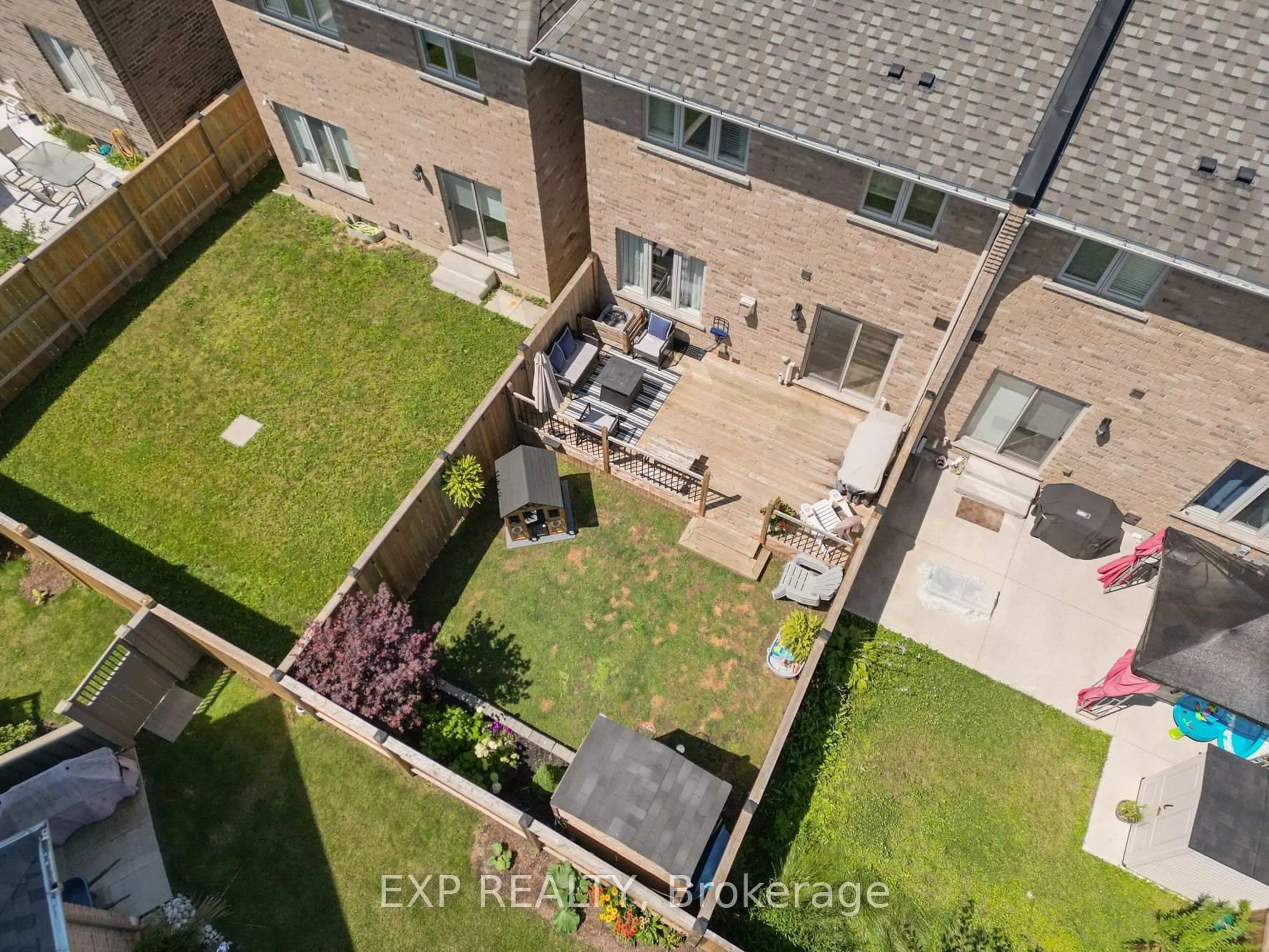 A pic from outside/outdoor area/front of a property/back of a property/a pic from drone, city buildings view from balcony for 82 Dennis Dr, West Lincoln Ontario L0R 2A0