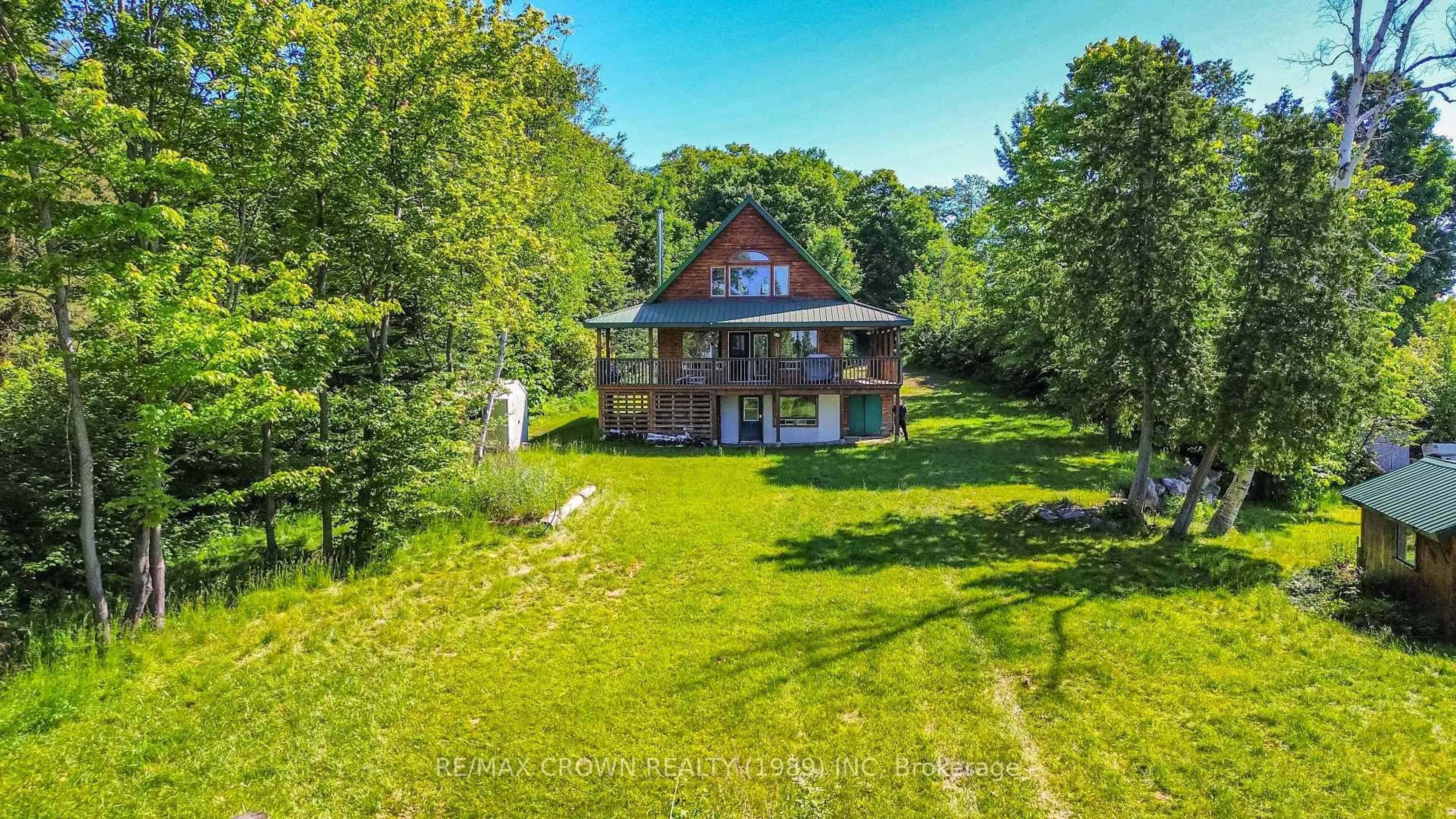 A pic from outside/outdoor area/front of a property/back of a property/a pic from drone, unknown for 102 North Star Dr, Bonfield Ontario P0H 1E0