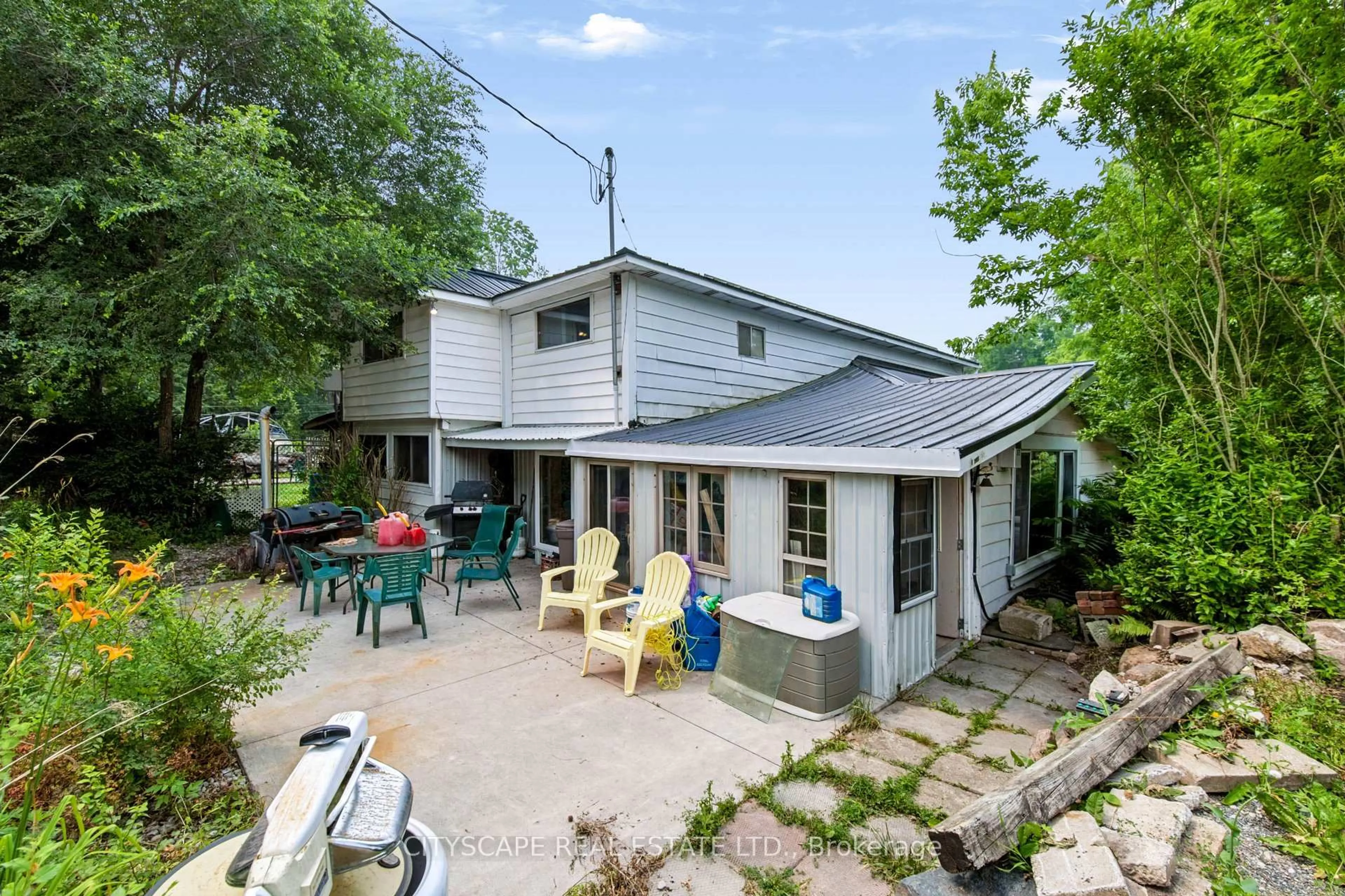 Patio, street for 12 Enos St, Blandford-Blenheim Ontario N0J 1G0