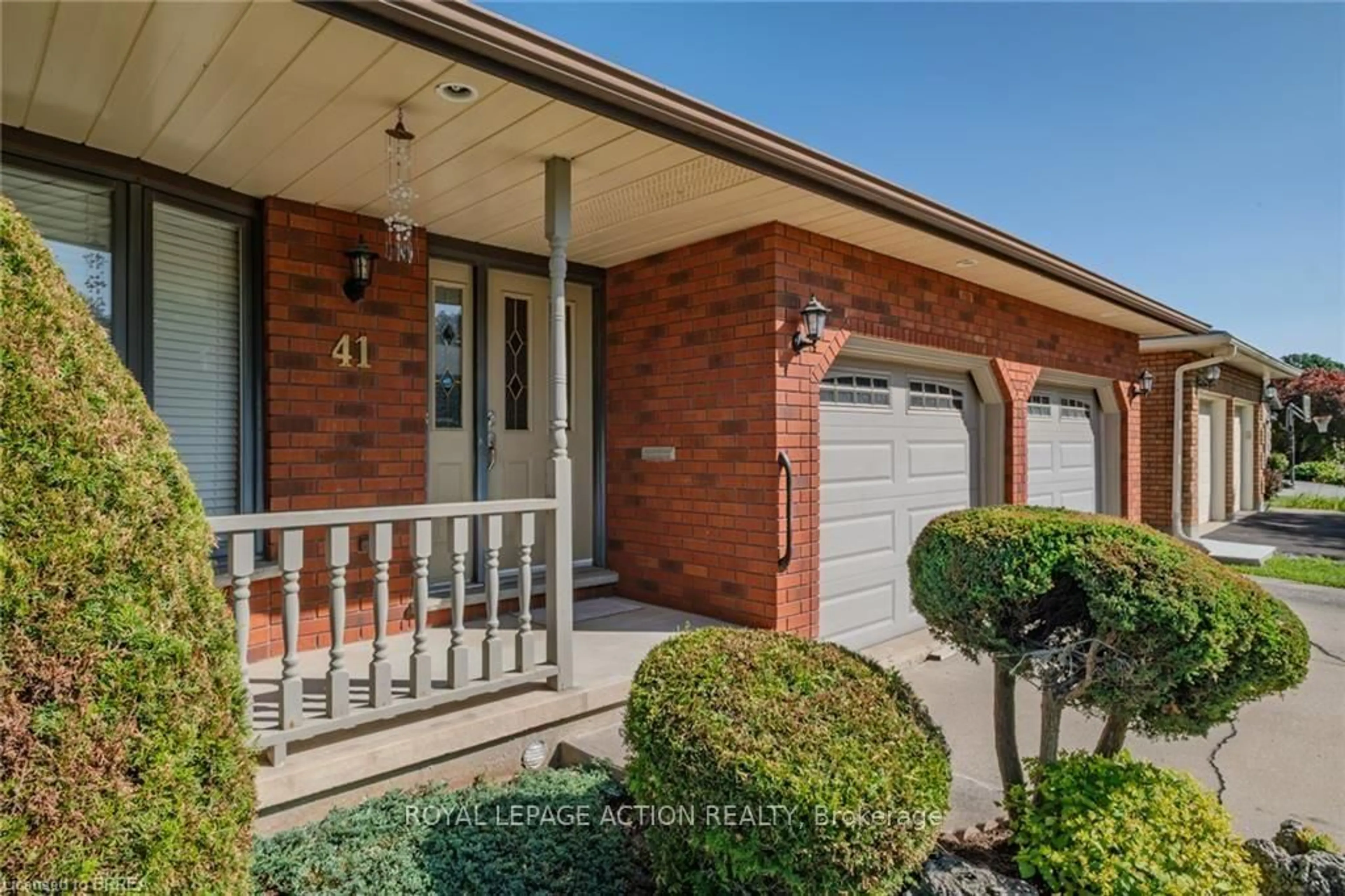 Home with brick exterior material, street for 41 Royal Oak Dr, Brantford Ontario N3R 7P2
