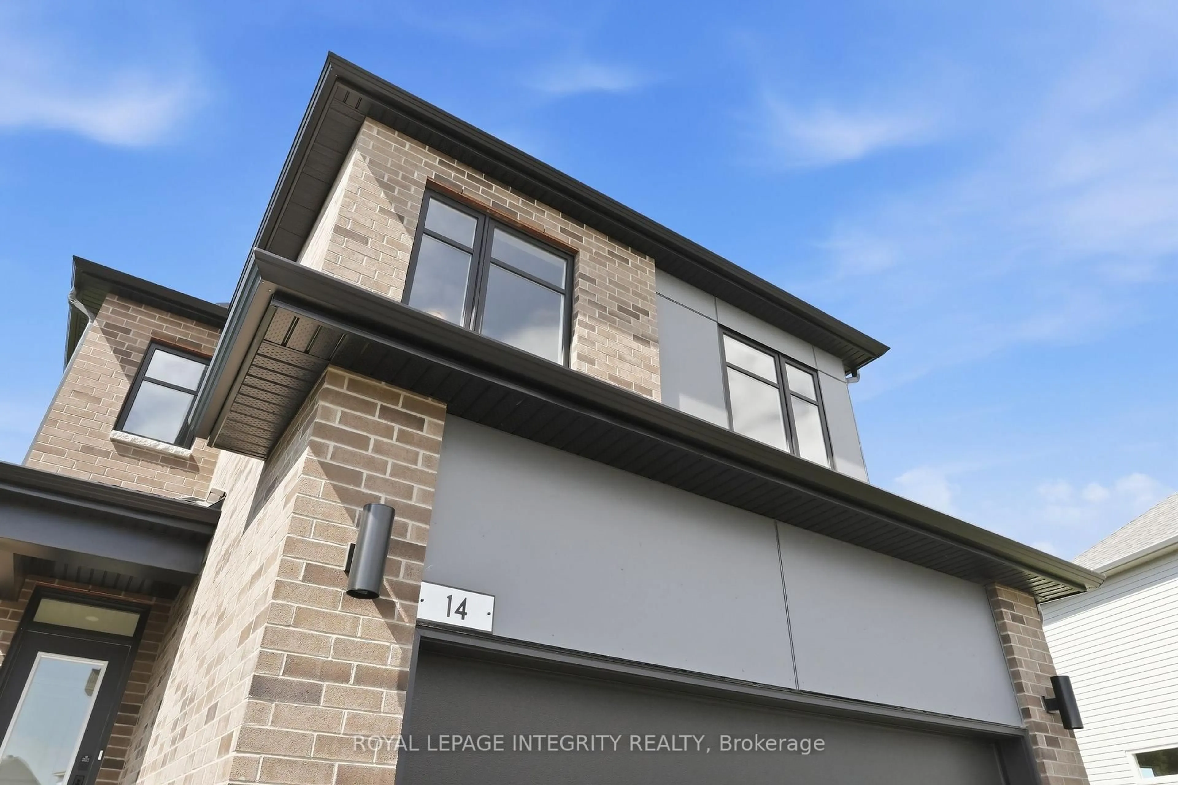 Home with brick exterior material, building for 14 Academie St, Russell Ontario K0A 1W0