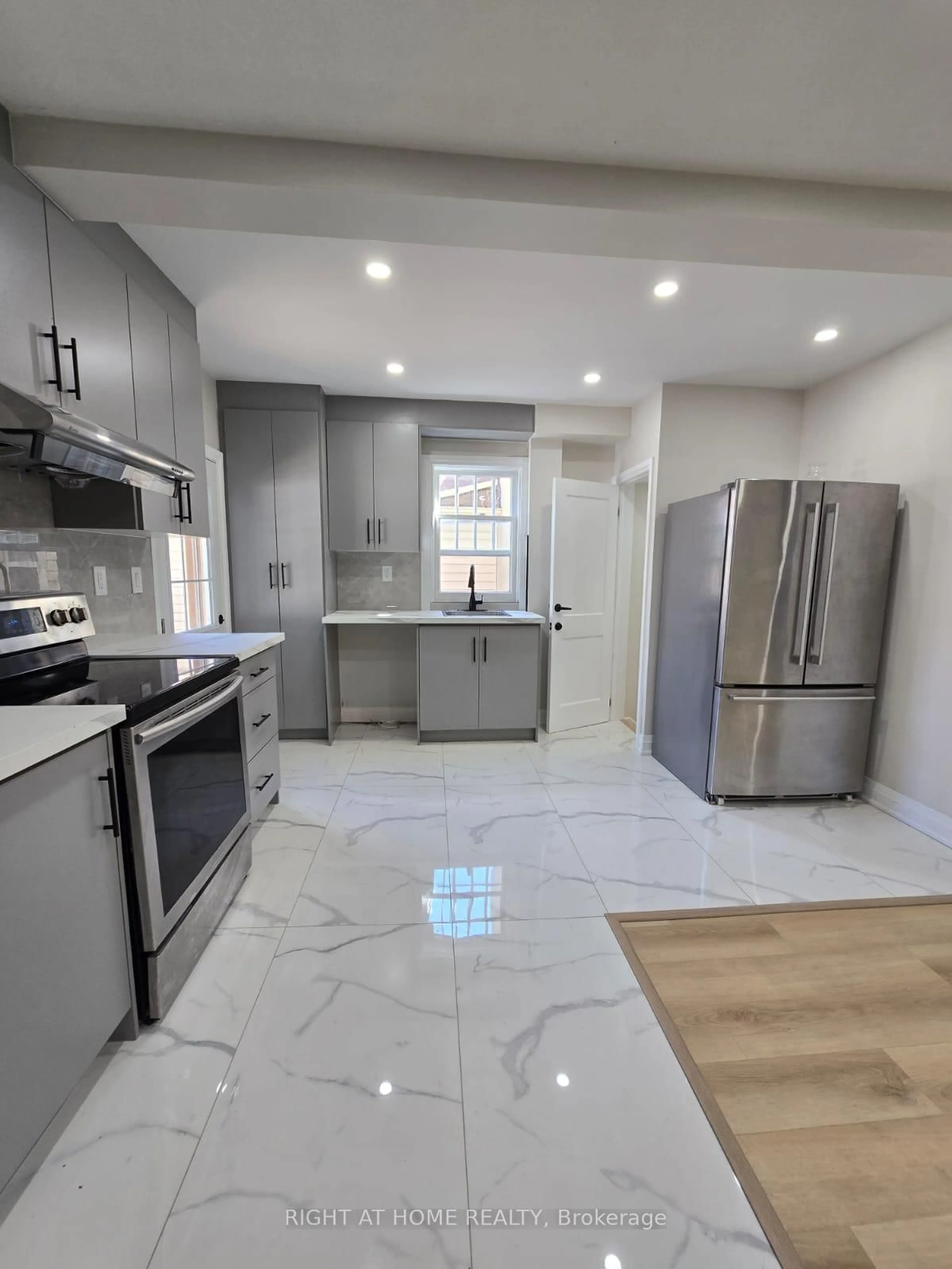 Open concept kitchen, ceramic/tile floor for 140 Napier St, Sarnia Ontario N7T 6E6