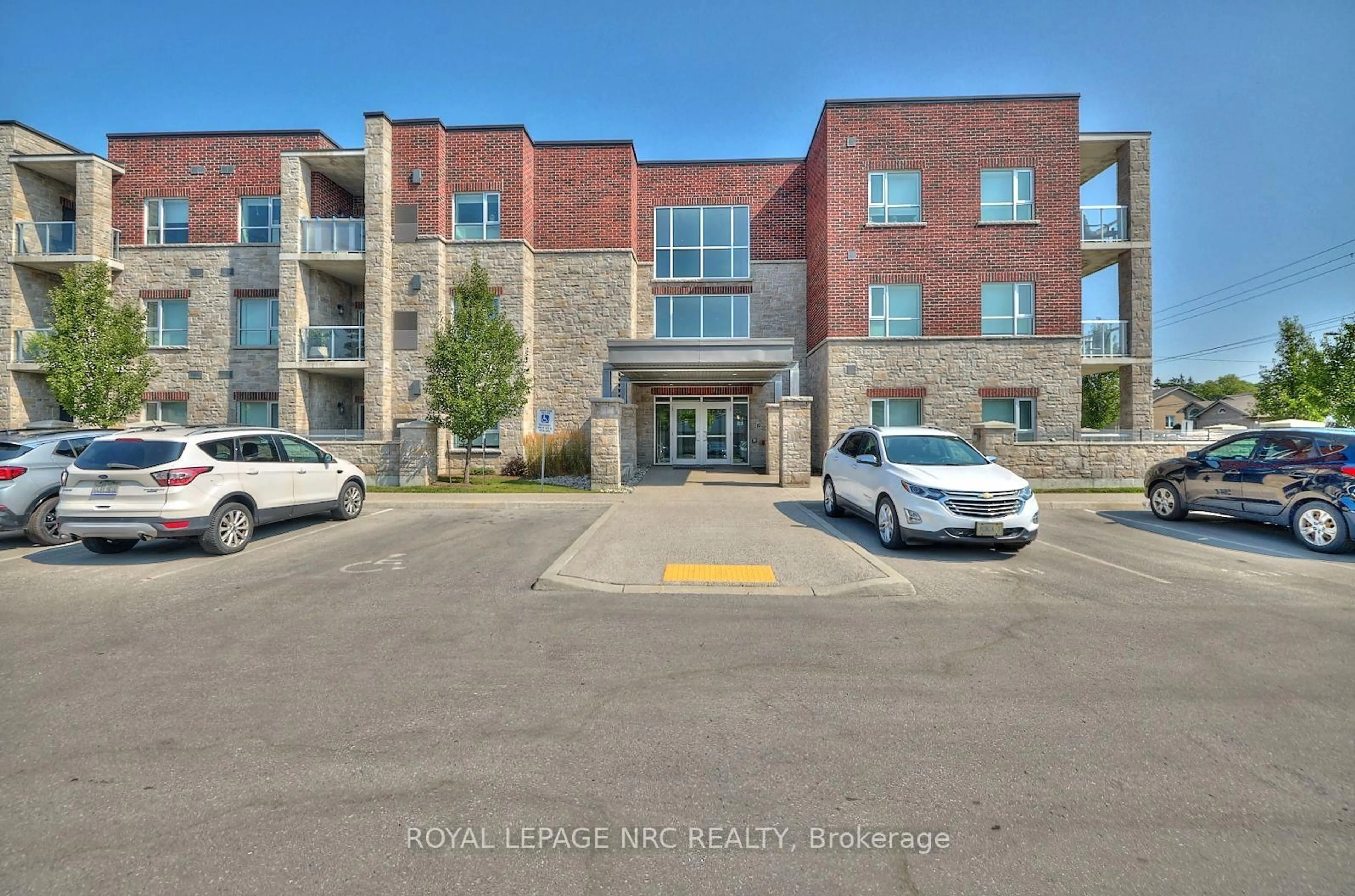 Unknown for 529 South Pelham Rd #205, Welland Ontario L3C 0H7