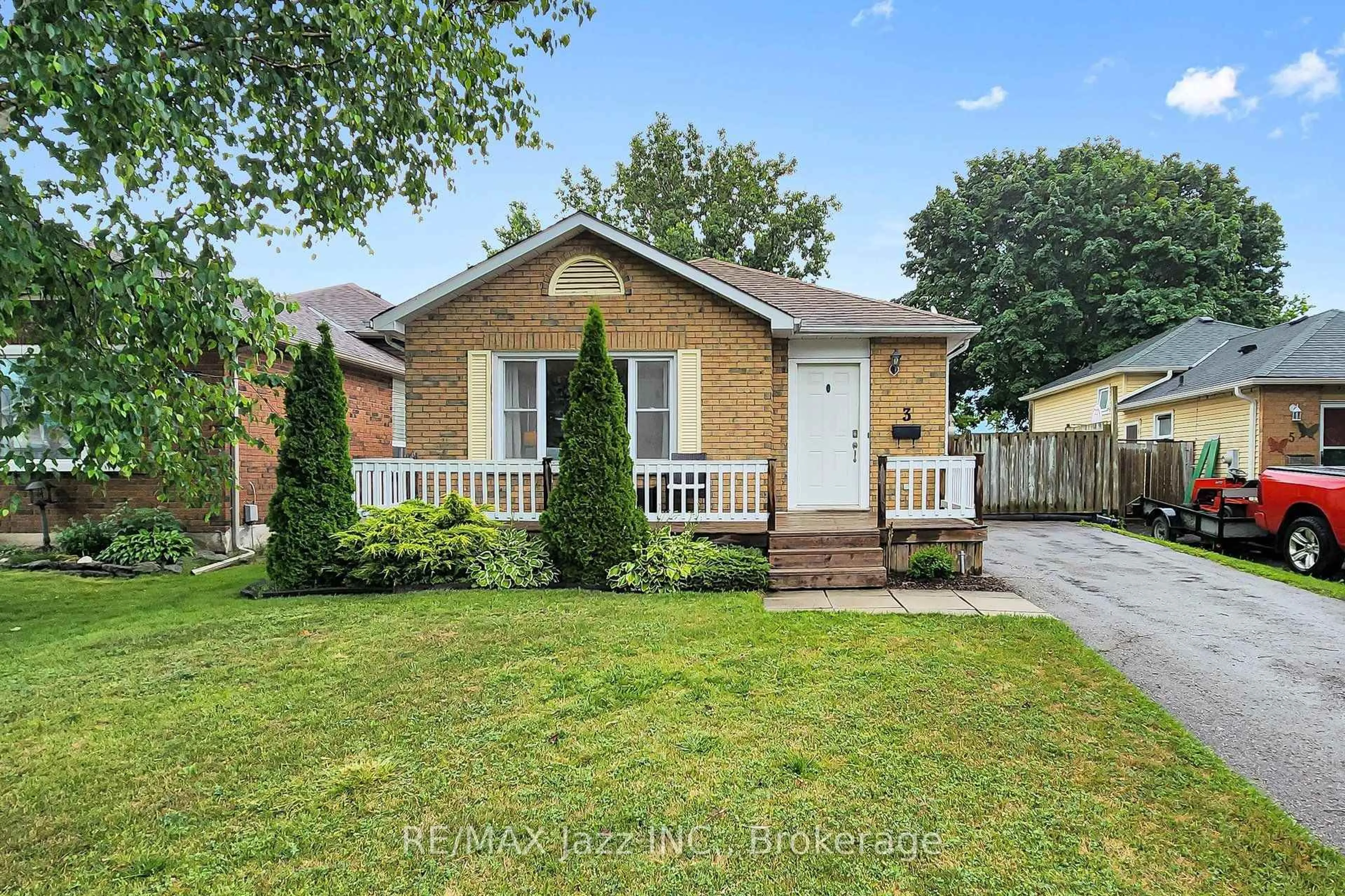 Home with brick exterior material, street for 3 Pochon Ave, Port Hope Ontario L1A 2X8