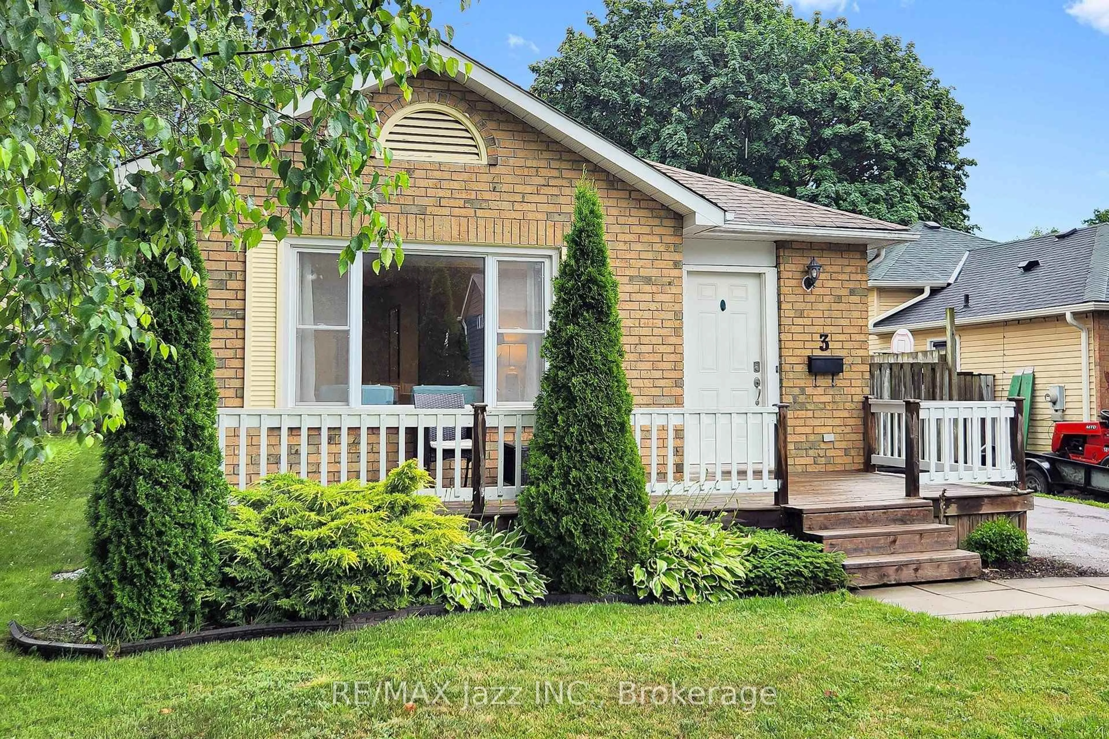 Home with brick exterior material, street for 3 Pochon Ave, Port Hope Ontario L1A 2X8