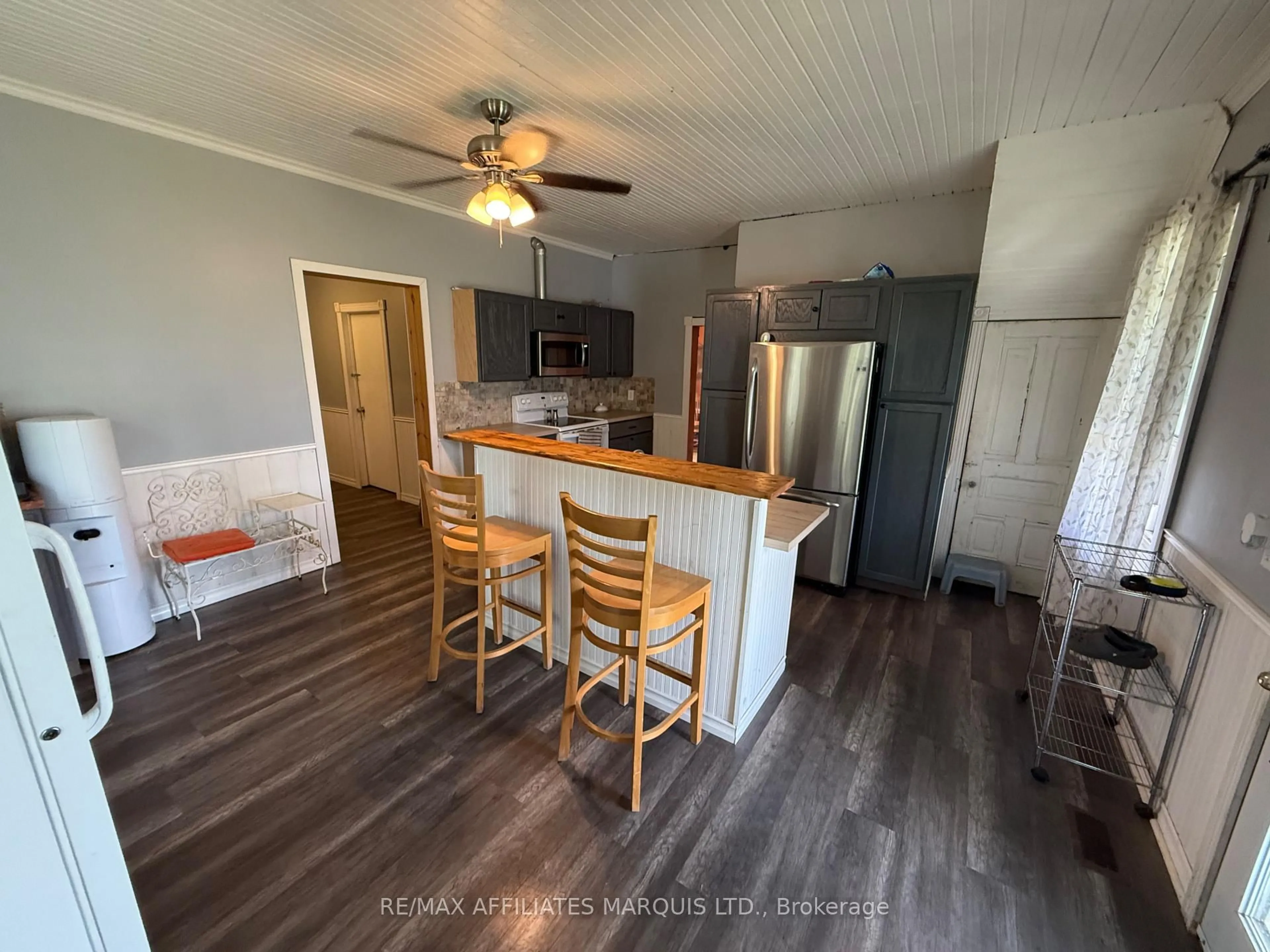 Open concept kitchen, unknown for 14220 Dafoe Rd, South Stormont Ontario K0C 1M0