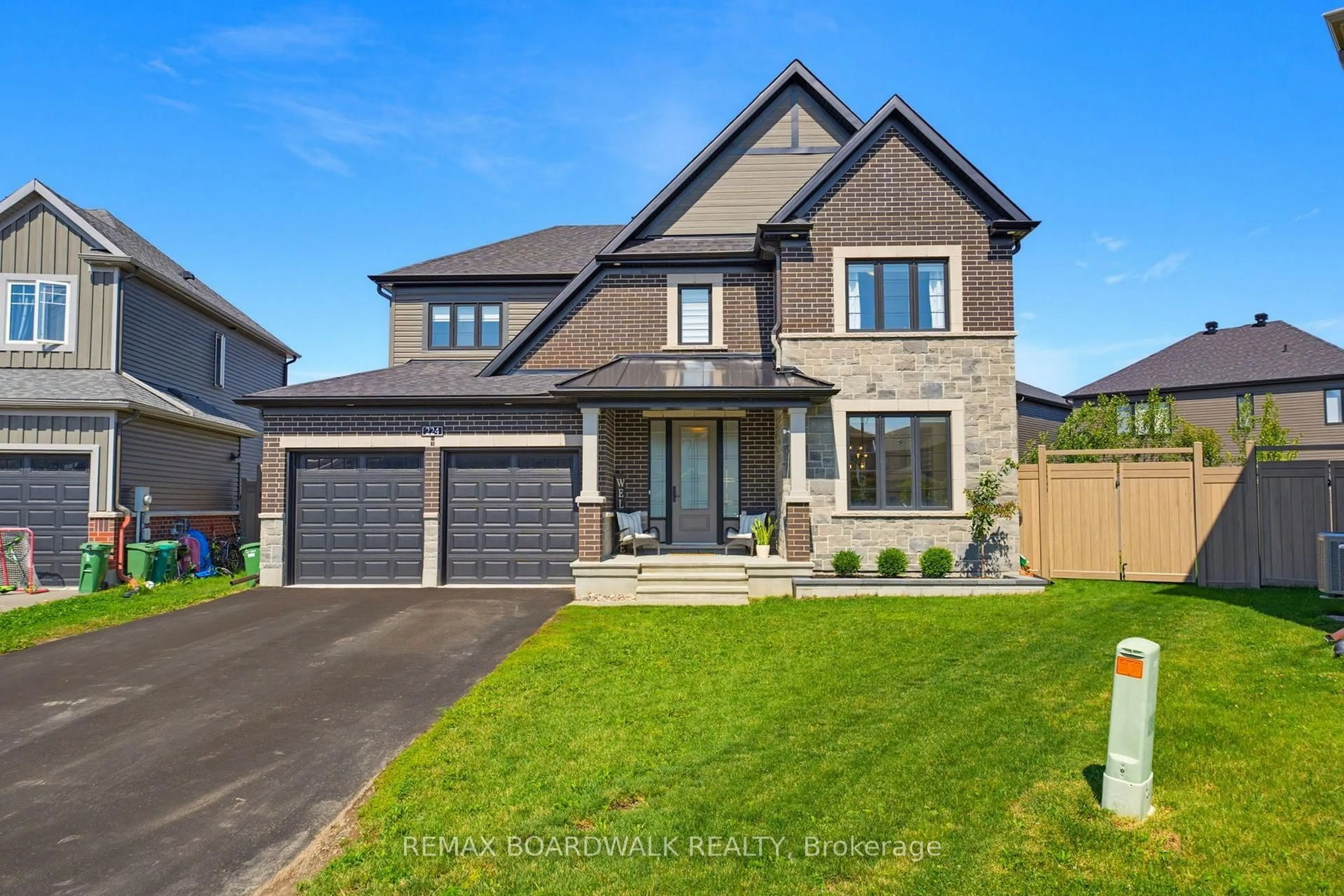 Home with brick exterior material, street for 224 Skipper Dr, Ottawa Ontario K4M 0M9