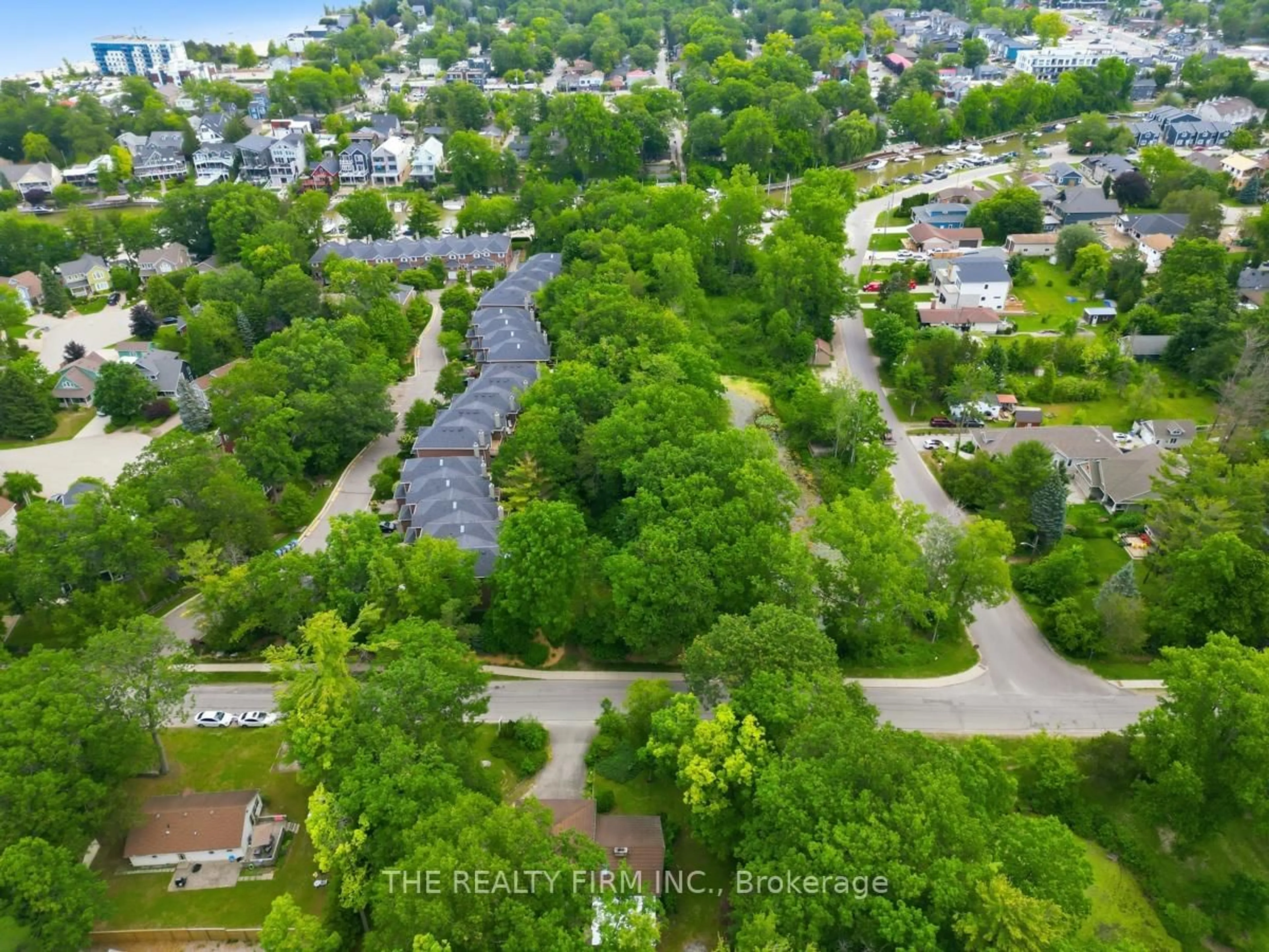 A pic from outside/outdoor area/front of a property/back of a property/a pic from drone, unknown for 48 Lake Rd, Lambton Shores Ontario N0M 1T0