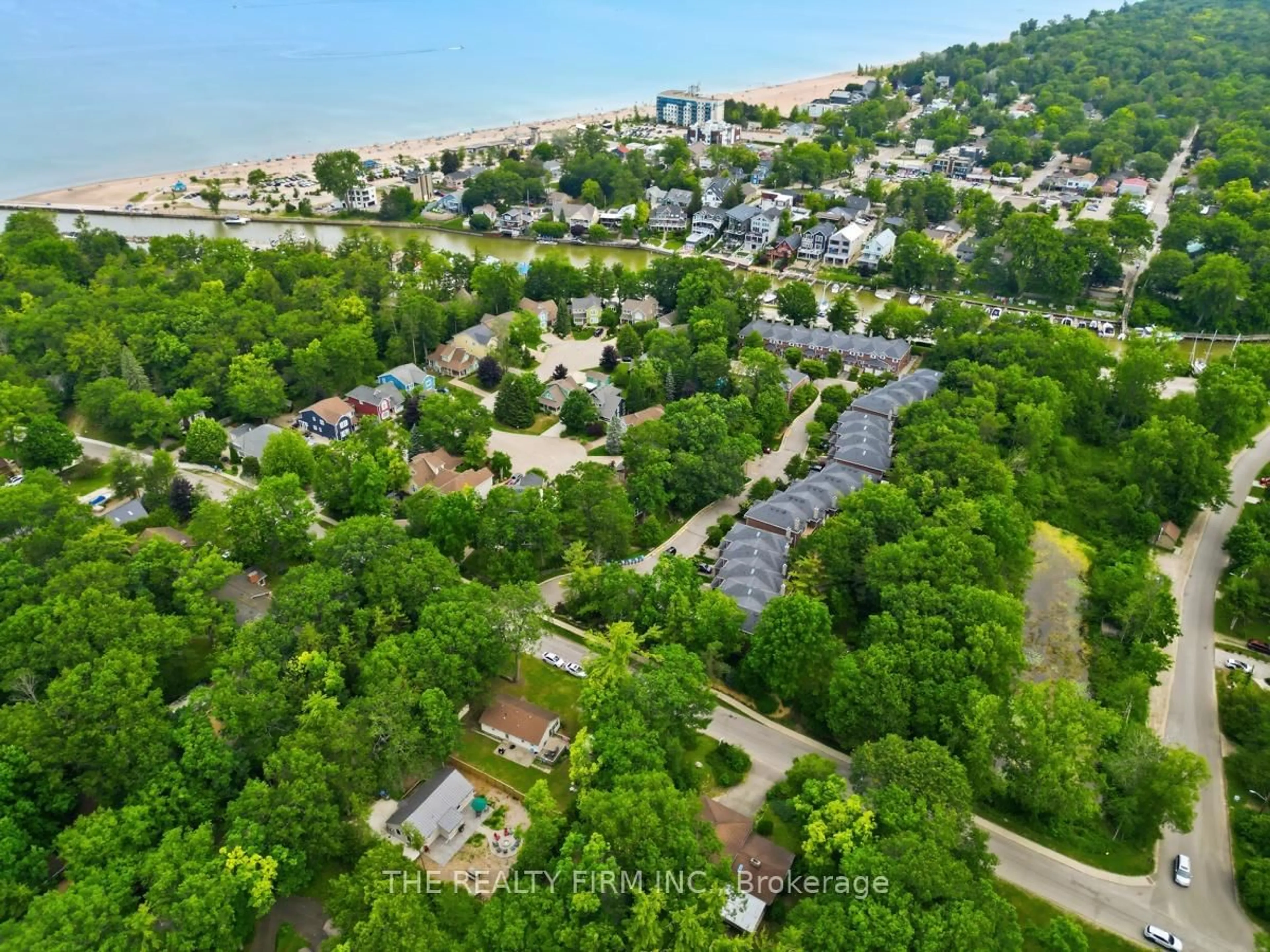 A pic from outside/outdoor area/front of a property/back of a property/a pic from drone, unknown for 48 Lake Rd, Lambton Shores Ontario N0M 1T0