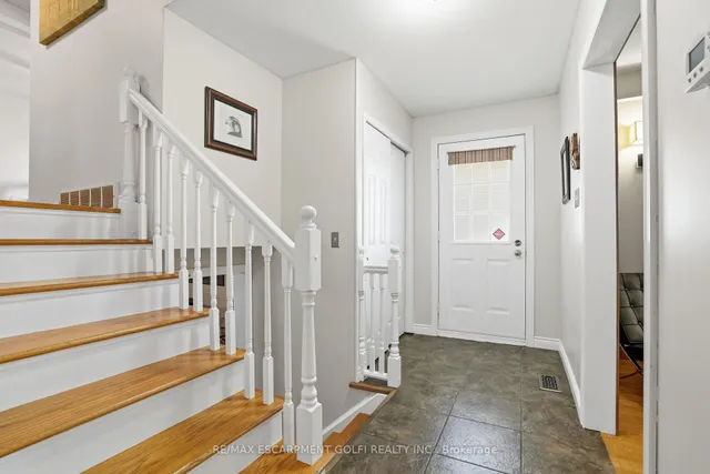 38 KINGSWAY Blvd, Grimsby 5