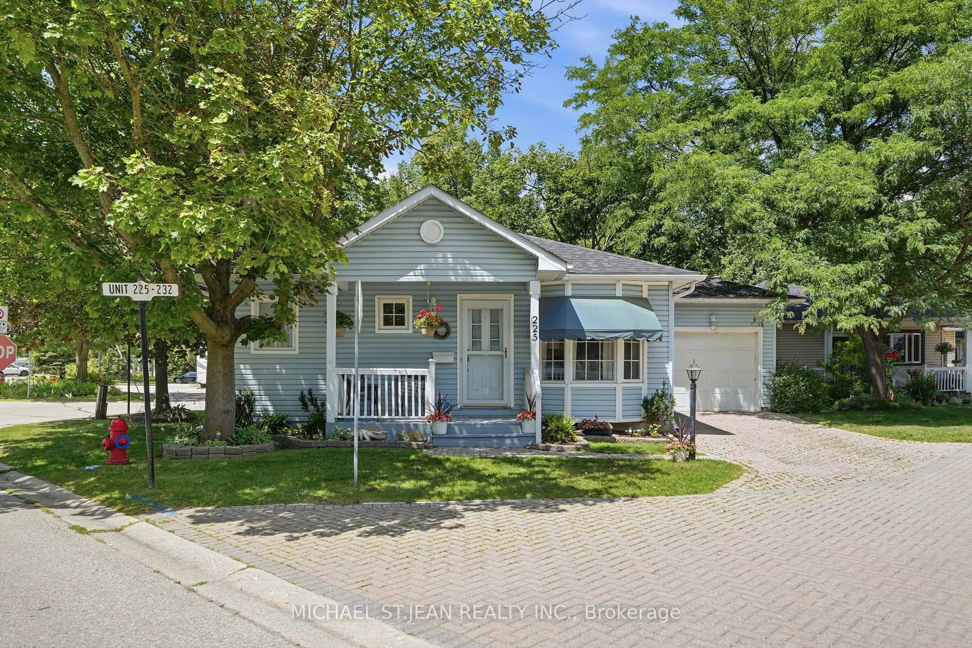 Unknown for 225 Silverbirch Blvd, Hamilton Ontario L0R 1W0