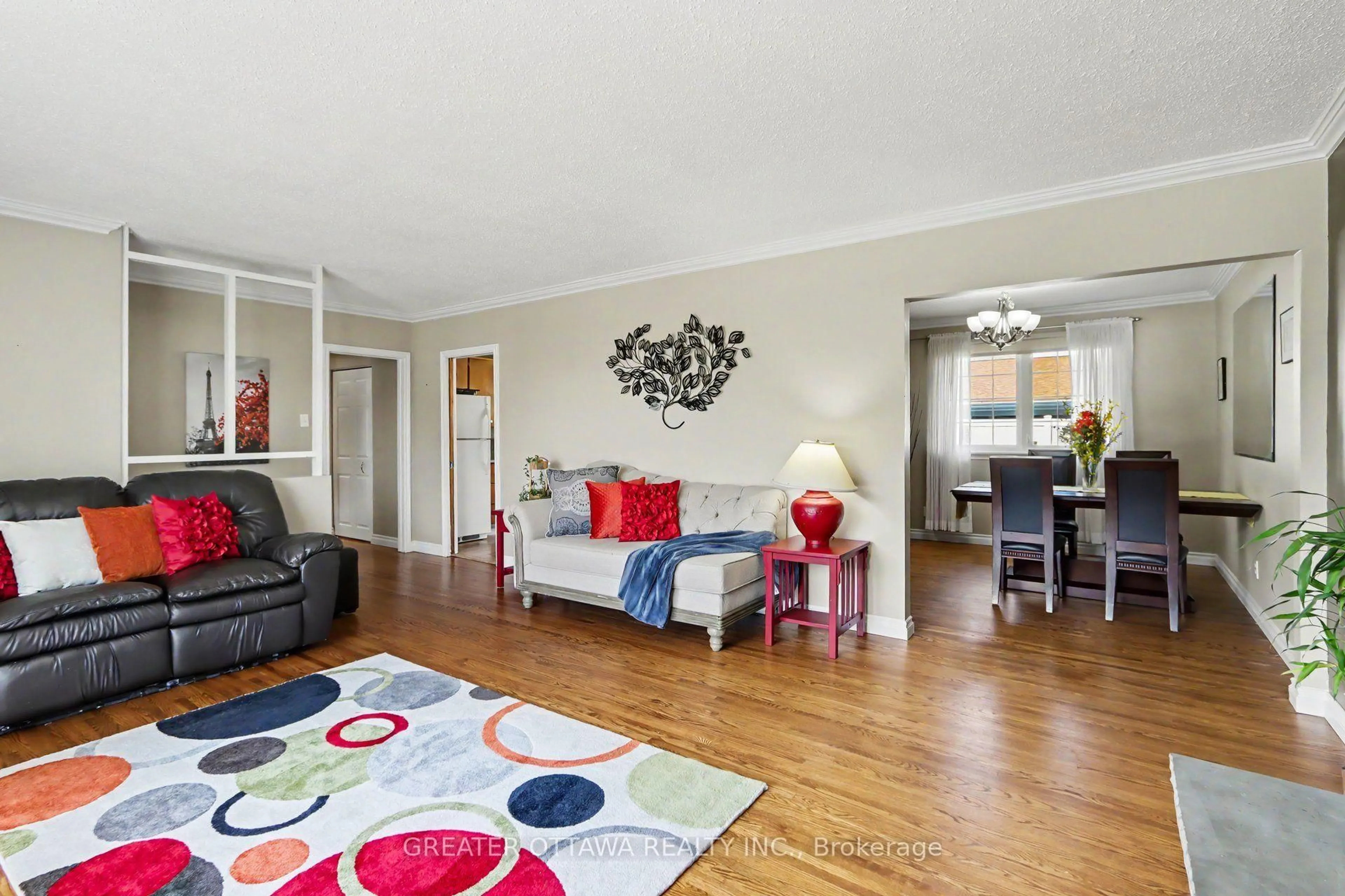 Living room with furniture, unknown for 139 Abbeyhill Dr, Kanata Ontario K2L 1H6
