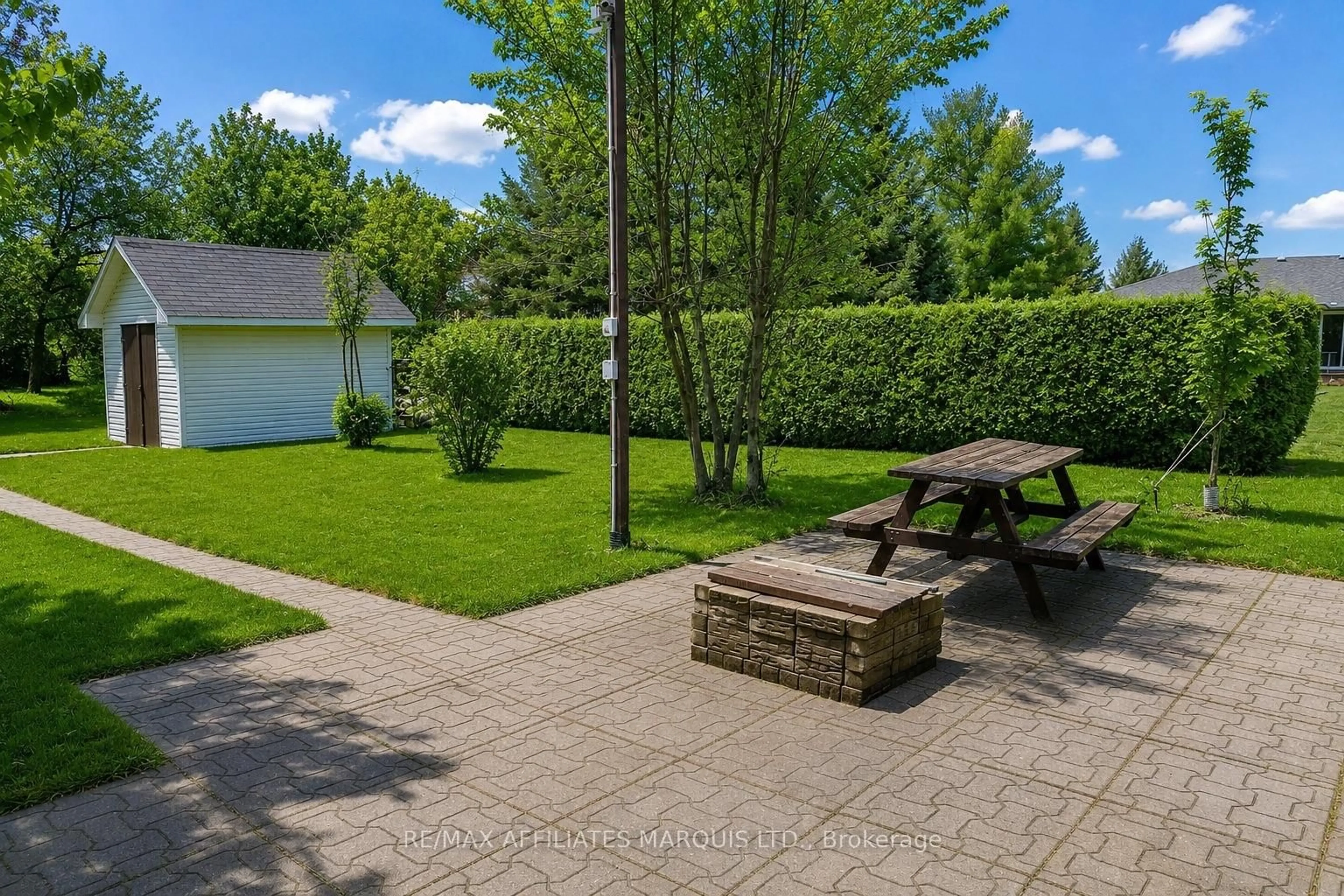 Patio, street for 28 Fairholme Dr, South Dundas Ontario K0C 1X0