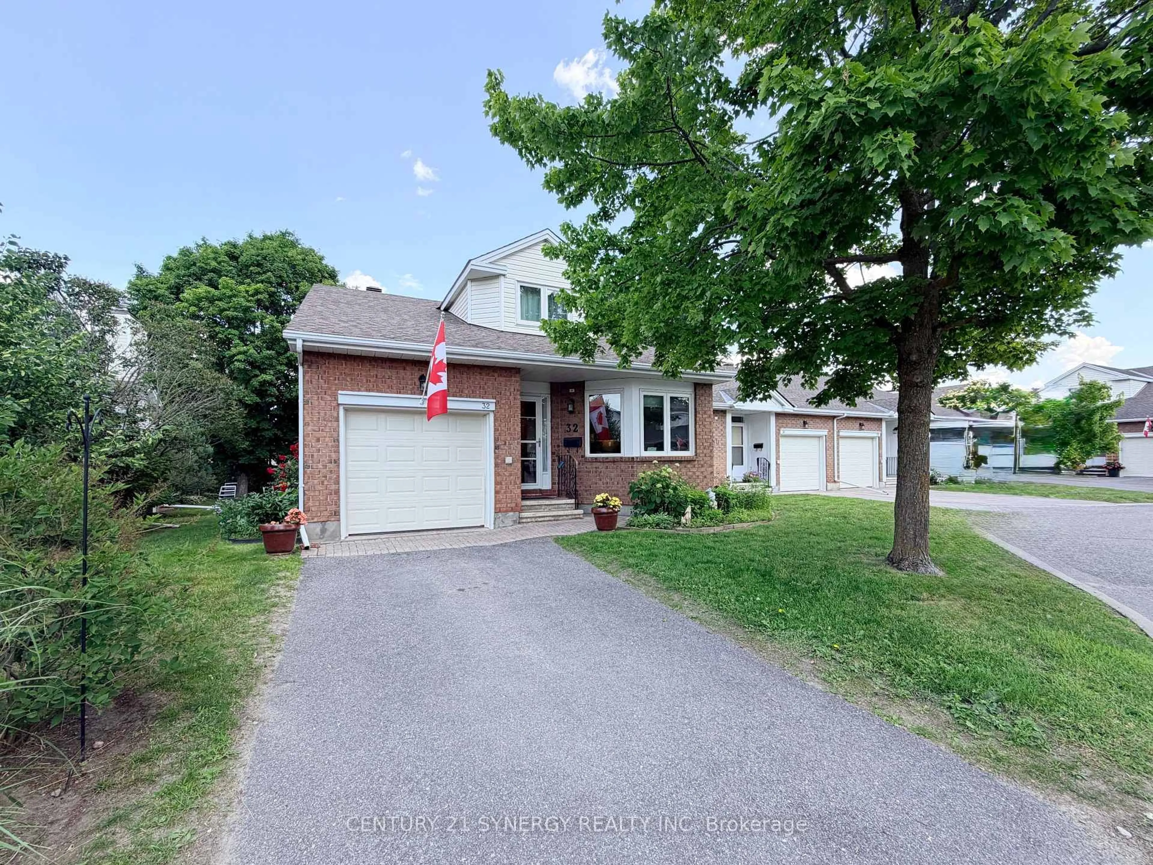 Unknown for 32 Innesbrook Crt #16, Ottawa Ontario K2S 1C7