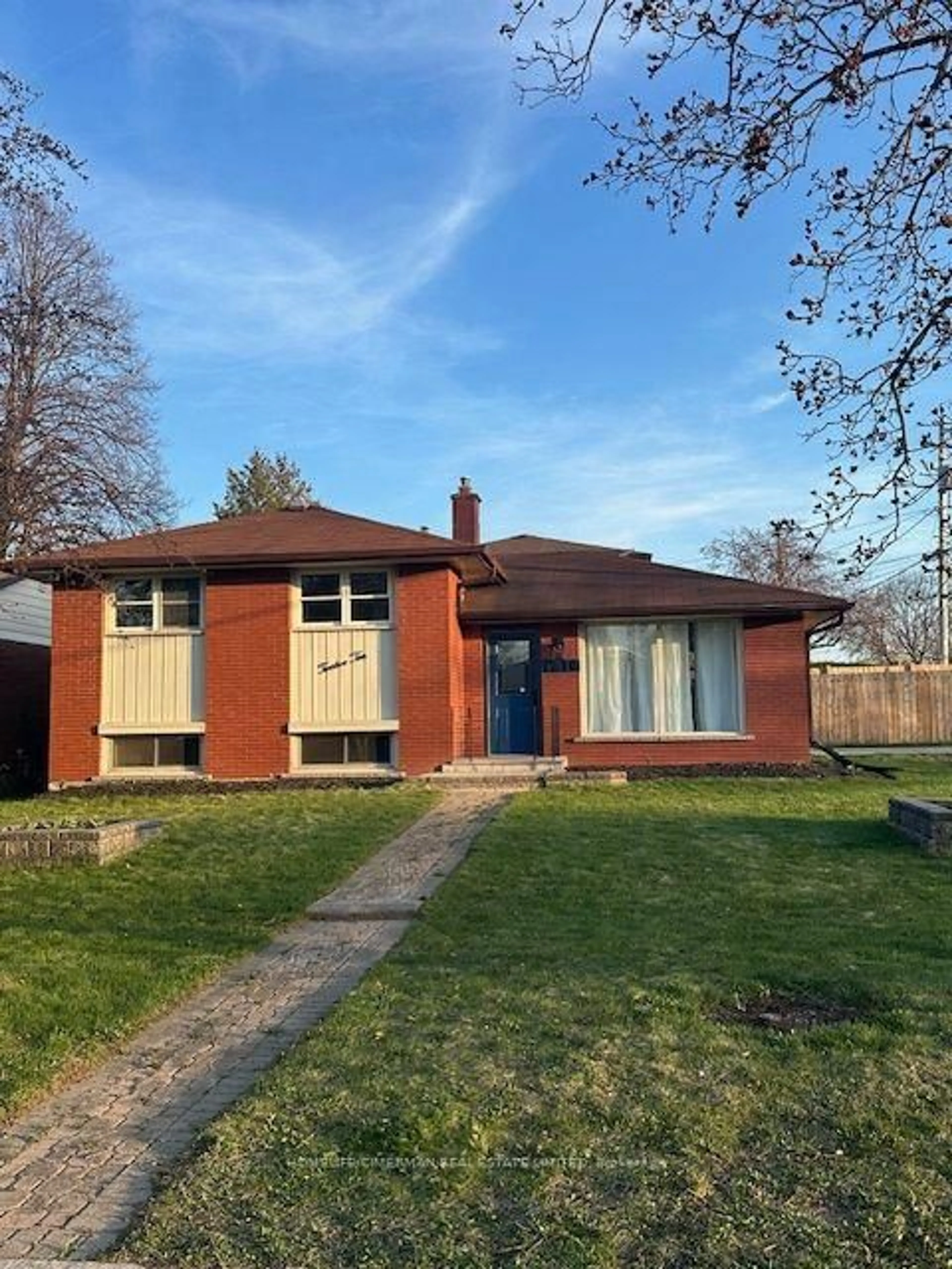 Home with brick exterior material, street for 1210 Homuth Ave, Cambridge Ontario N3H 2C9