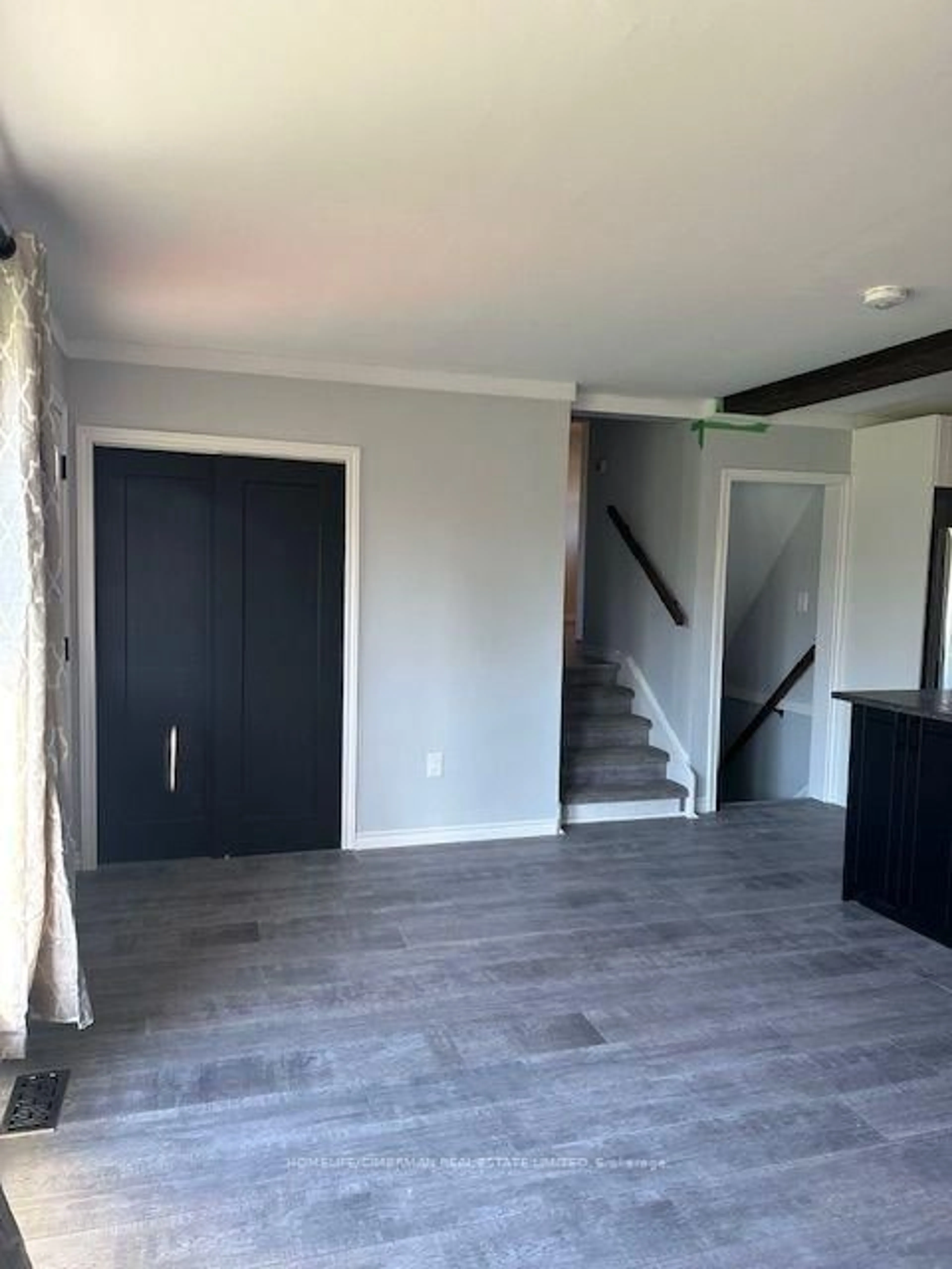 Unknown for 1210 Homuth Ave, Cambridge Ontario N3H 2C9