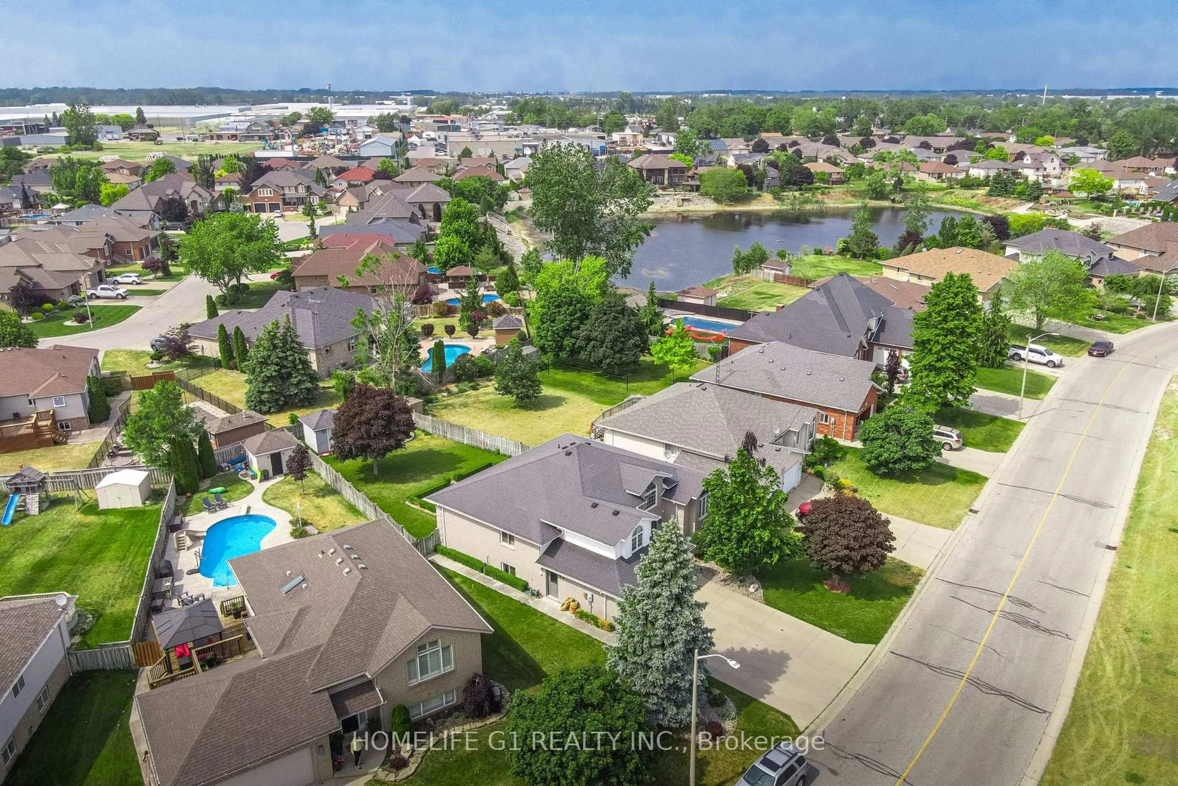 A pic from outside/outdoor area/front of a property/back of a property/a pic from drone, water/lake/river/ocean view for 165 Ellison Ave, Leamington Ontario N8H 5H9