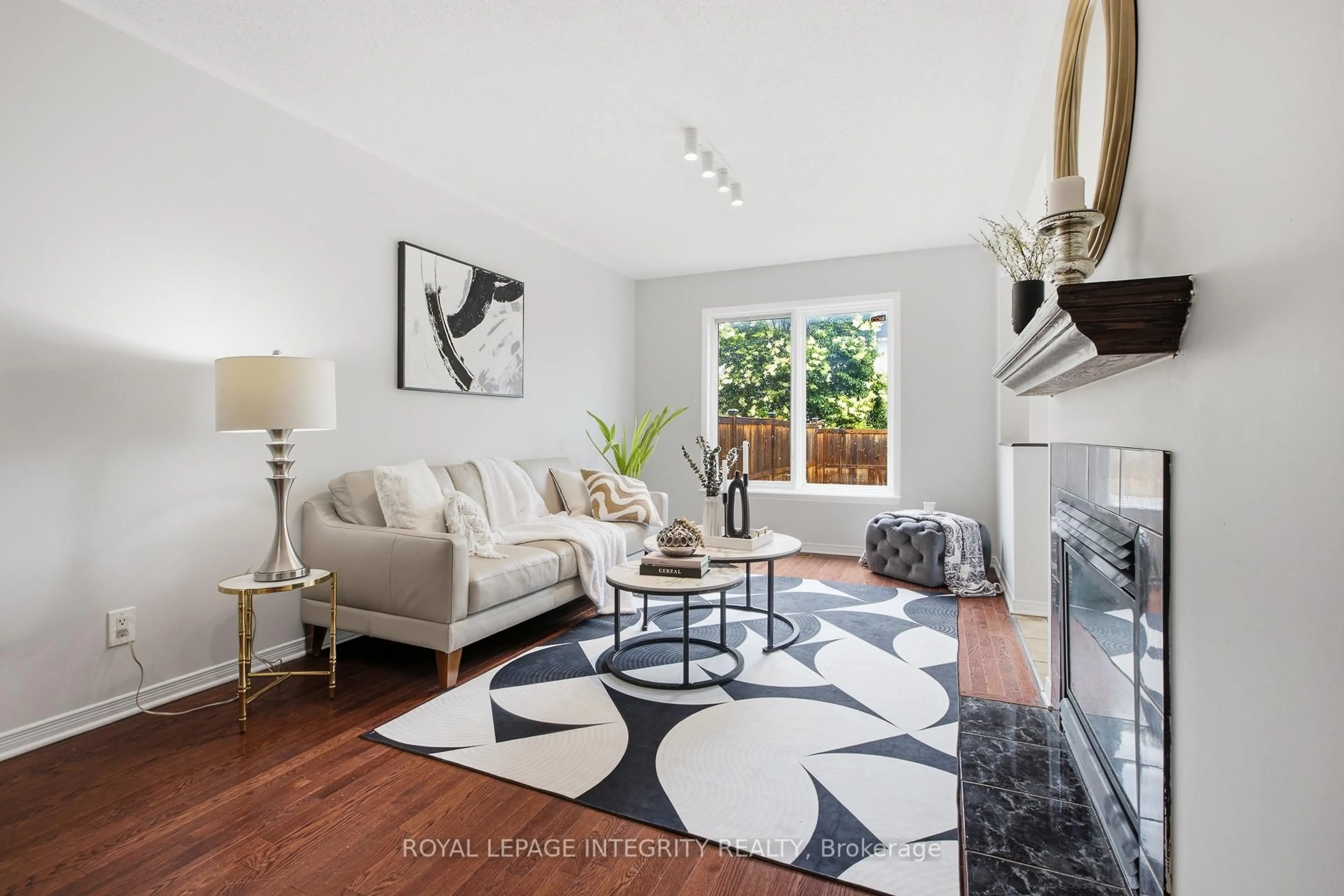 Living room with furniture, unknown for 92 INVERKIP Ave, Ottawa Ontario K1T 4C3