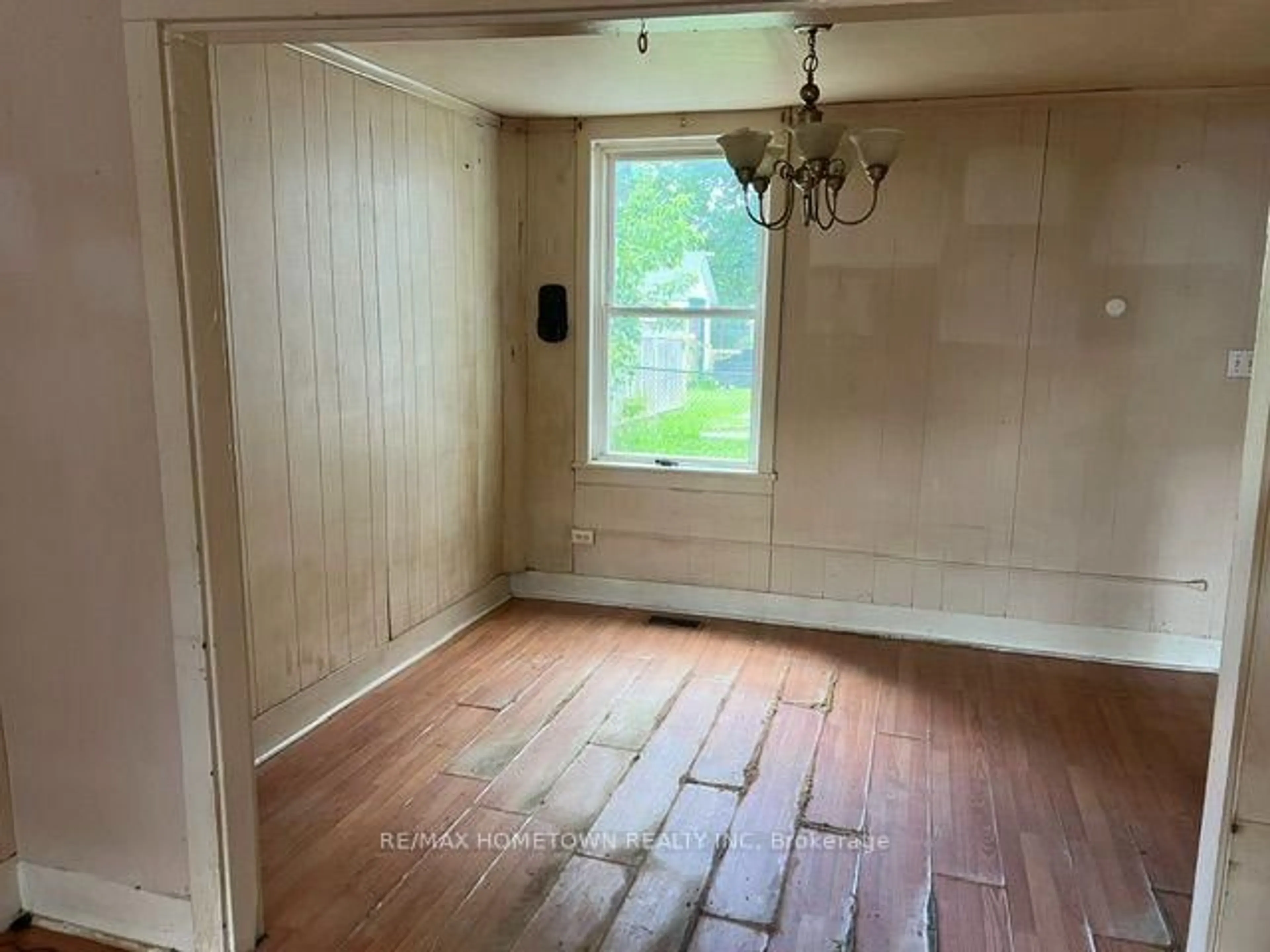 A pic of a room for 19 Daniel St, Brockville Ontario K6V 4Z4