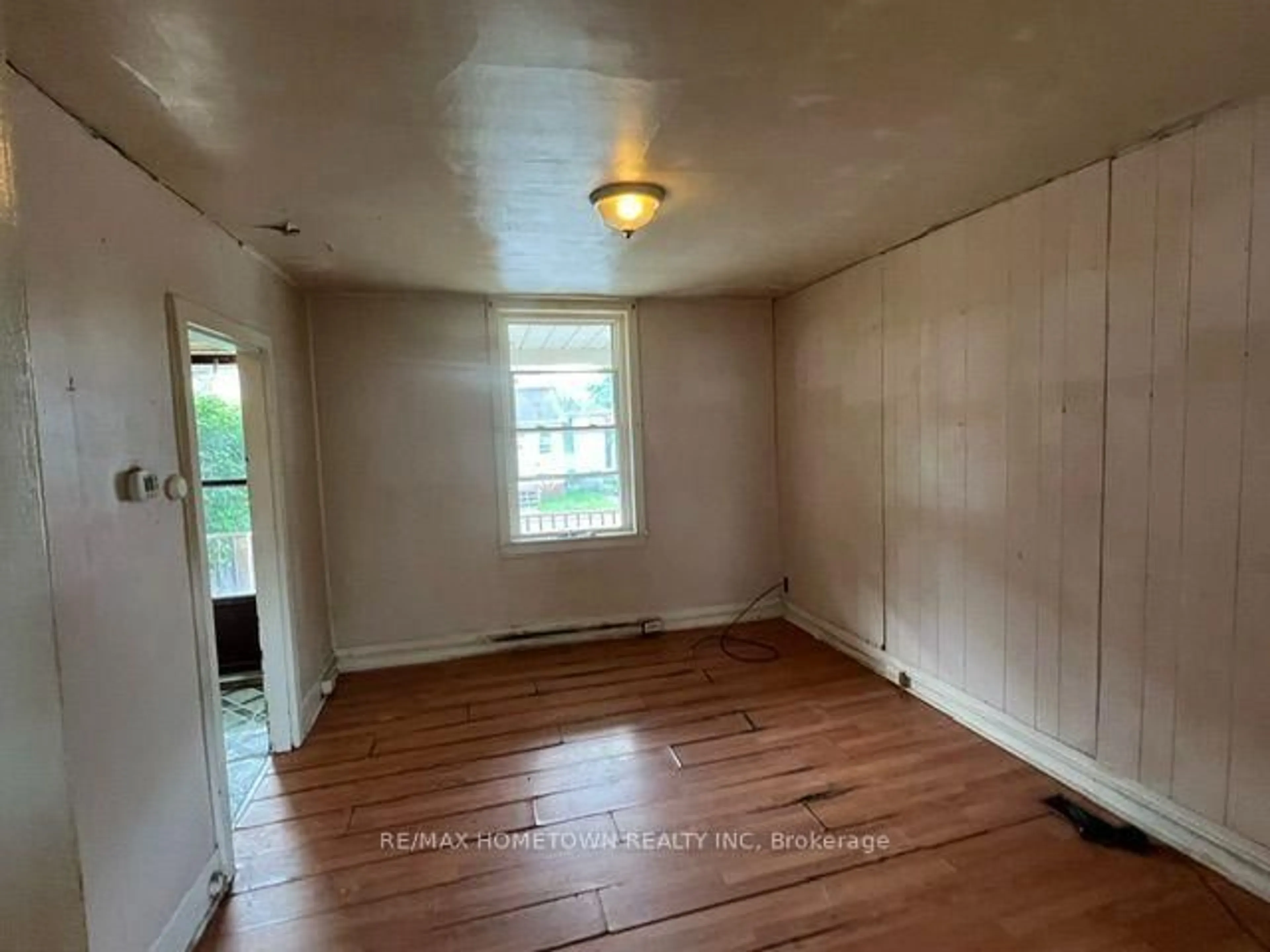 A pic of a room for 19 Daniel St, Brockville Ontario K6V 4Z4