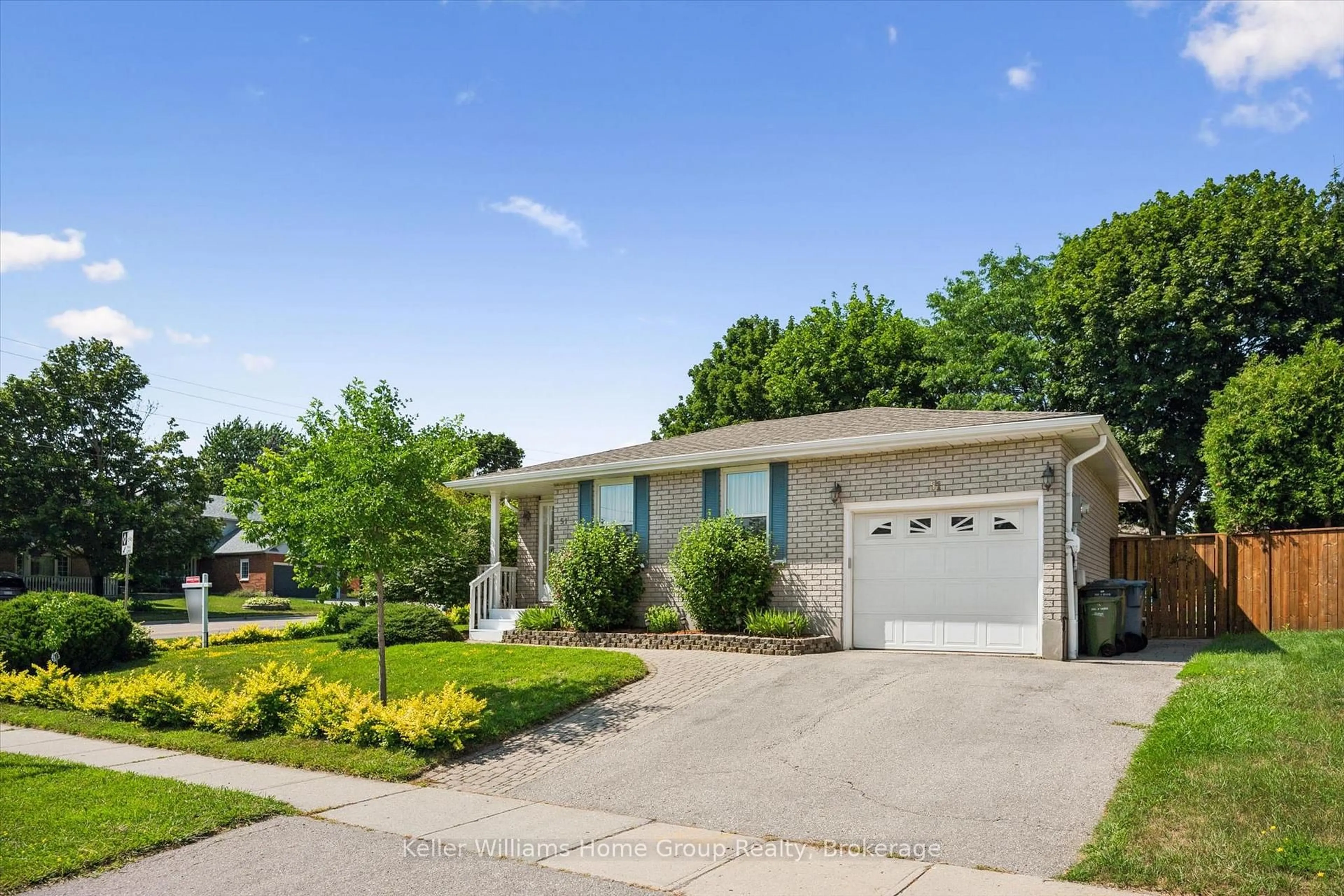 Home with vinyl exterior material, street for 51 Dunhill Cres, Guelph Ontario N1H 7Z8