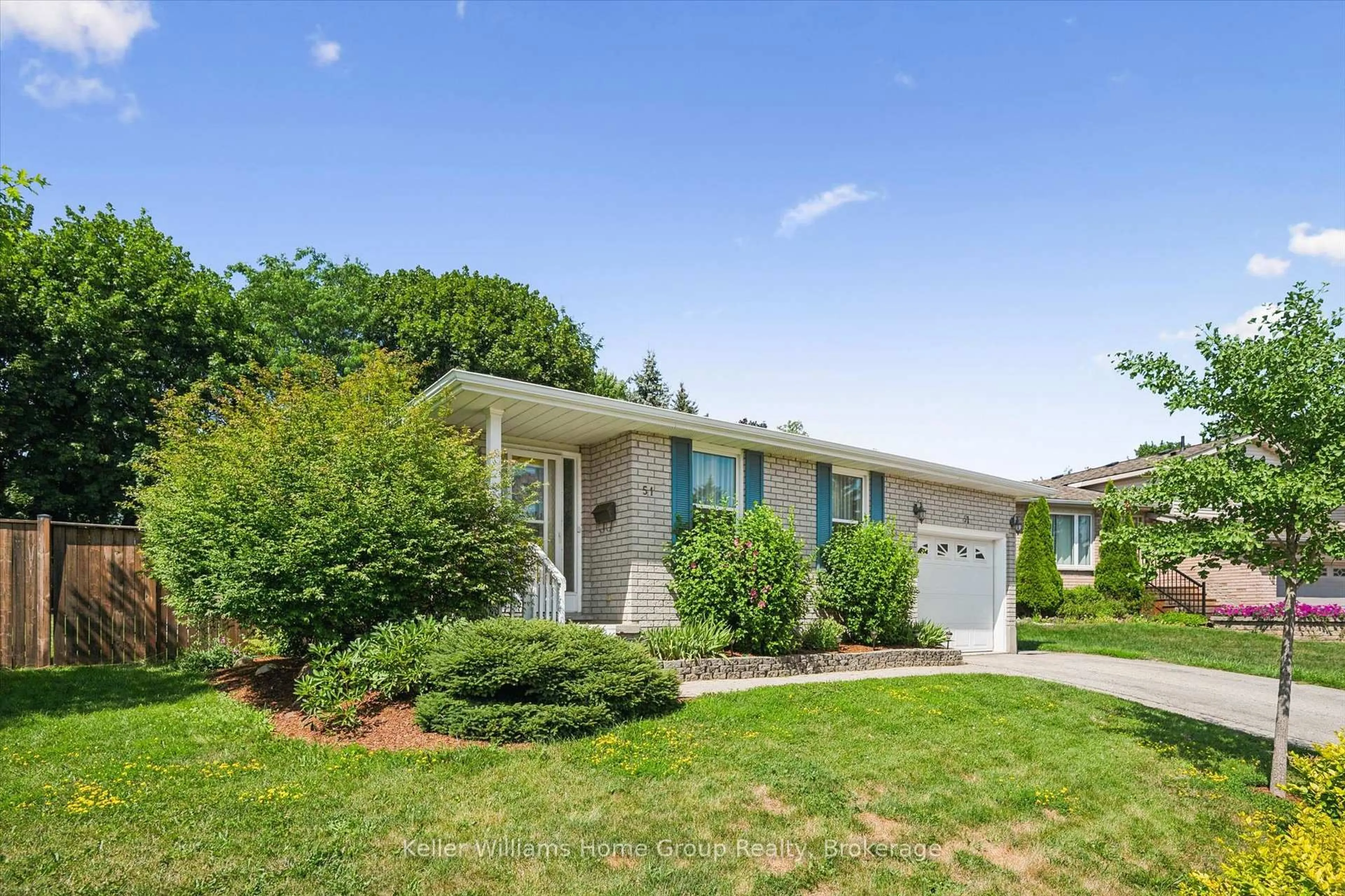Home with vinyl exterior material, street for 51 Dunhill Cres, Guelph Ontario N1H 7Z8