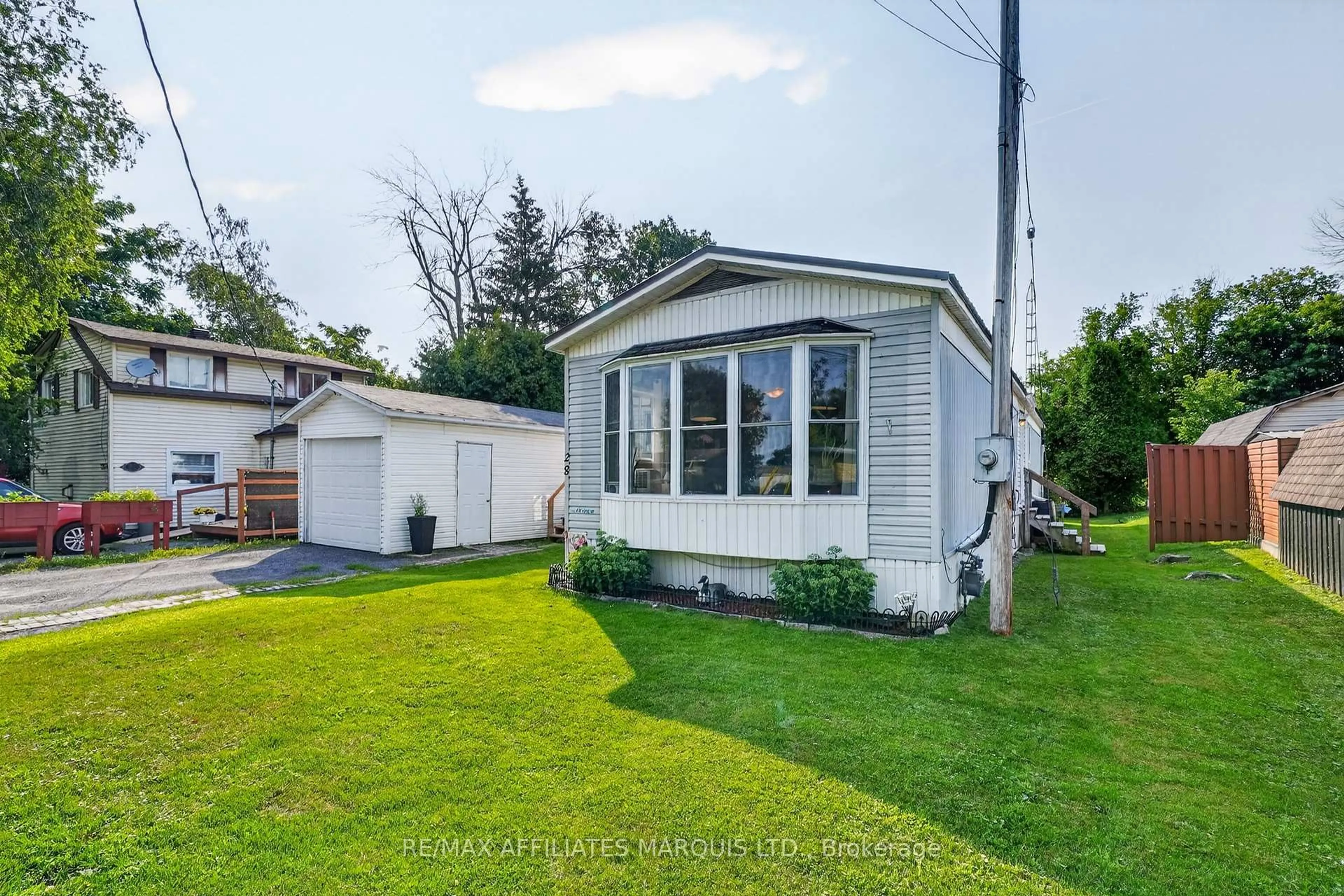 Unknown for 28 Thomas St, South Glengarry Ontario K0C 1N0