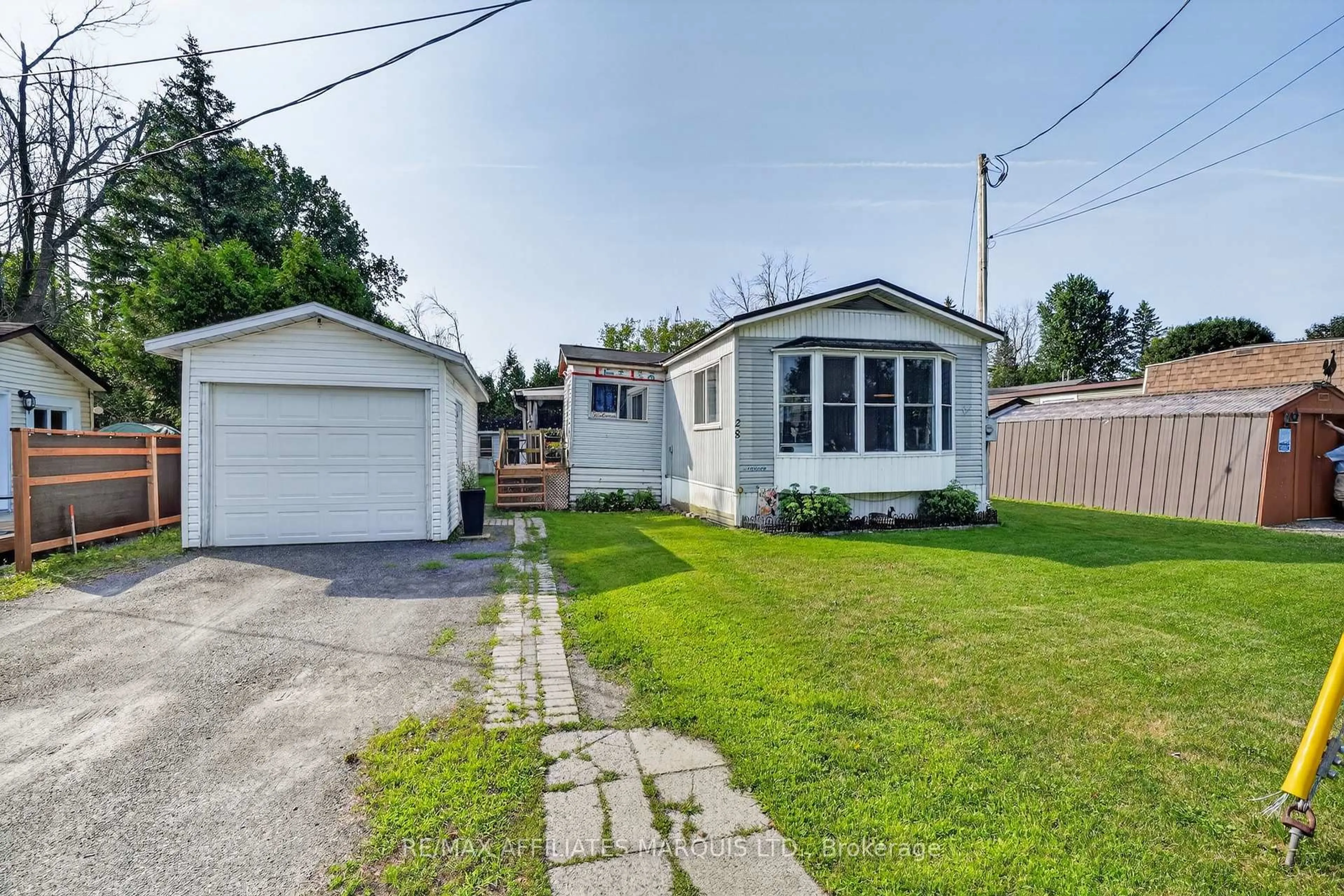 A pic from outside/outdoor area/front of a property/back of a property/a pic from drone, street for 28 Thomas St, South Glengarry Ontario K0C 1N0