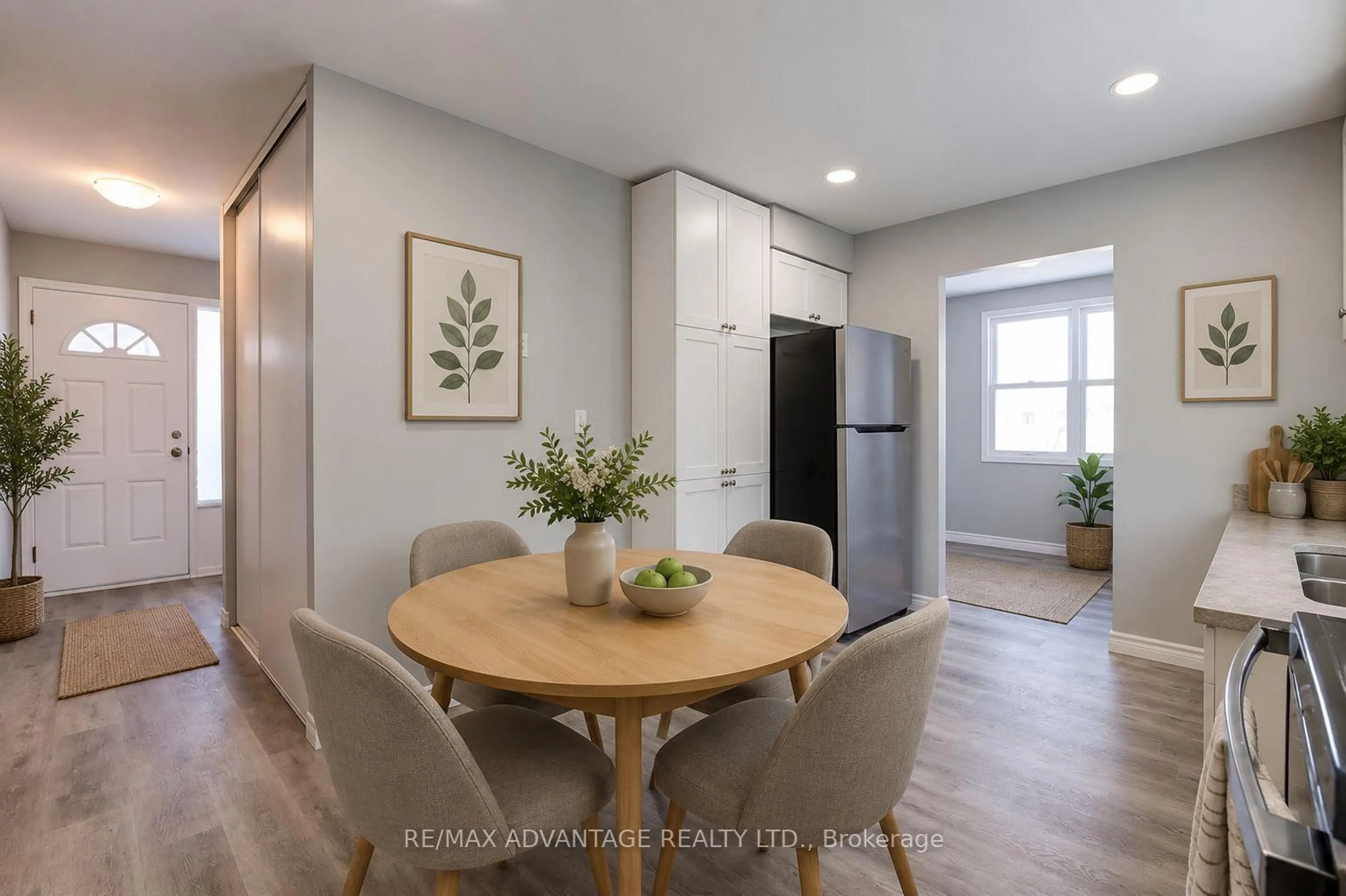 Open concept kitchen, unknown for 9 Camelot Cres, London East Ontario N5V 3L4