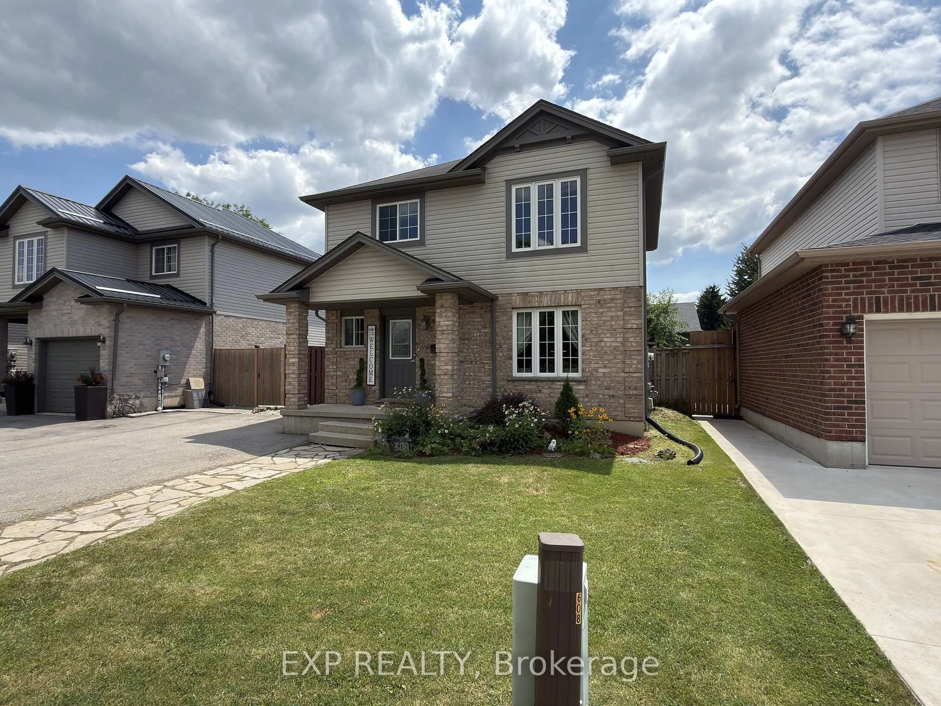 Home with brick exterior material, street for 608 Highview Dr, St. Thomas Ontario N5R 6B4