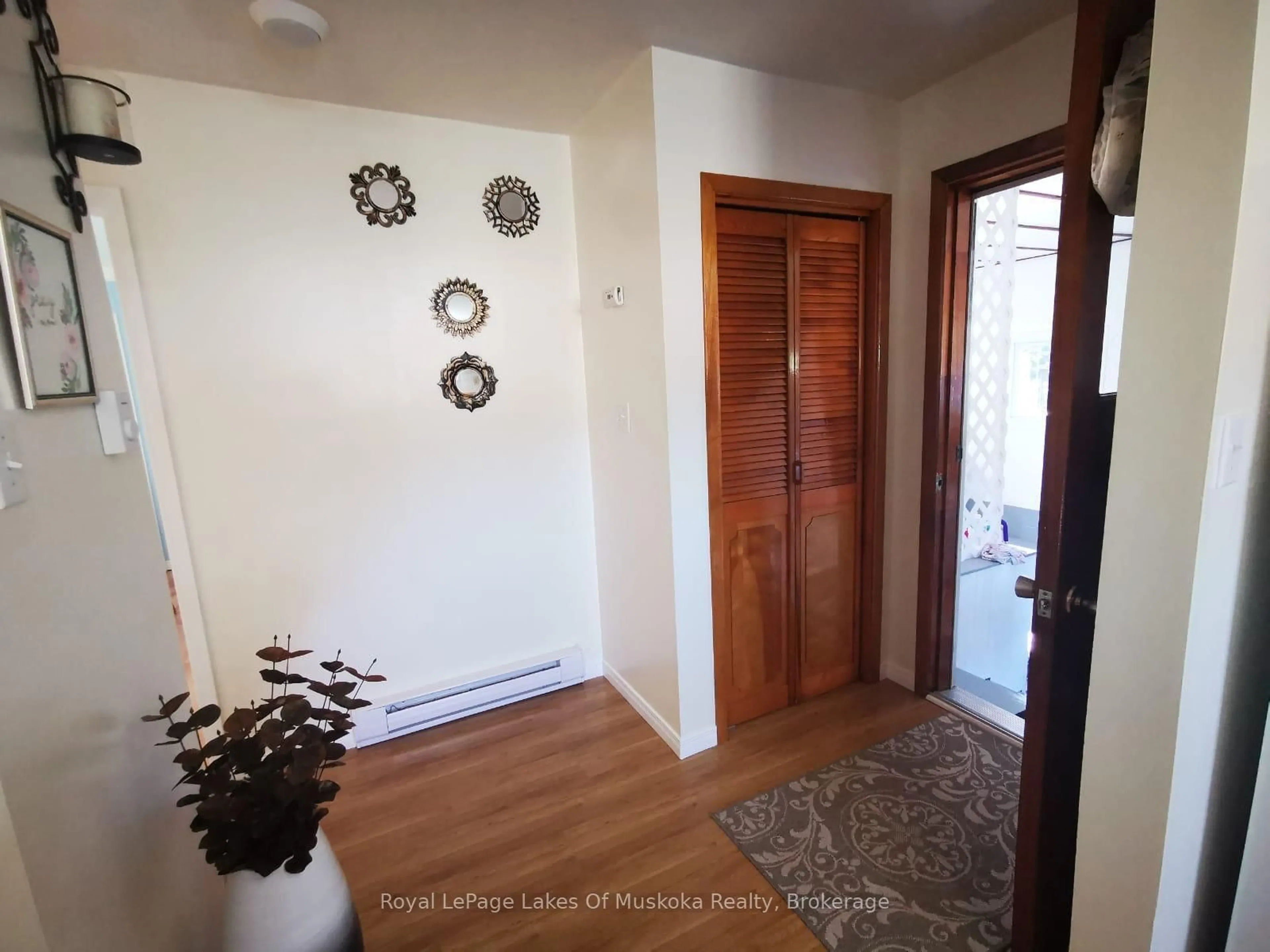 Indoor entryway for 9 Fitz Ave, South River Ontario P0A 1X0