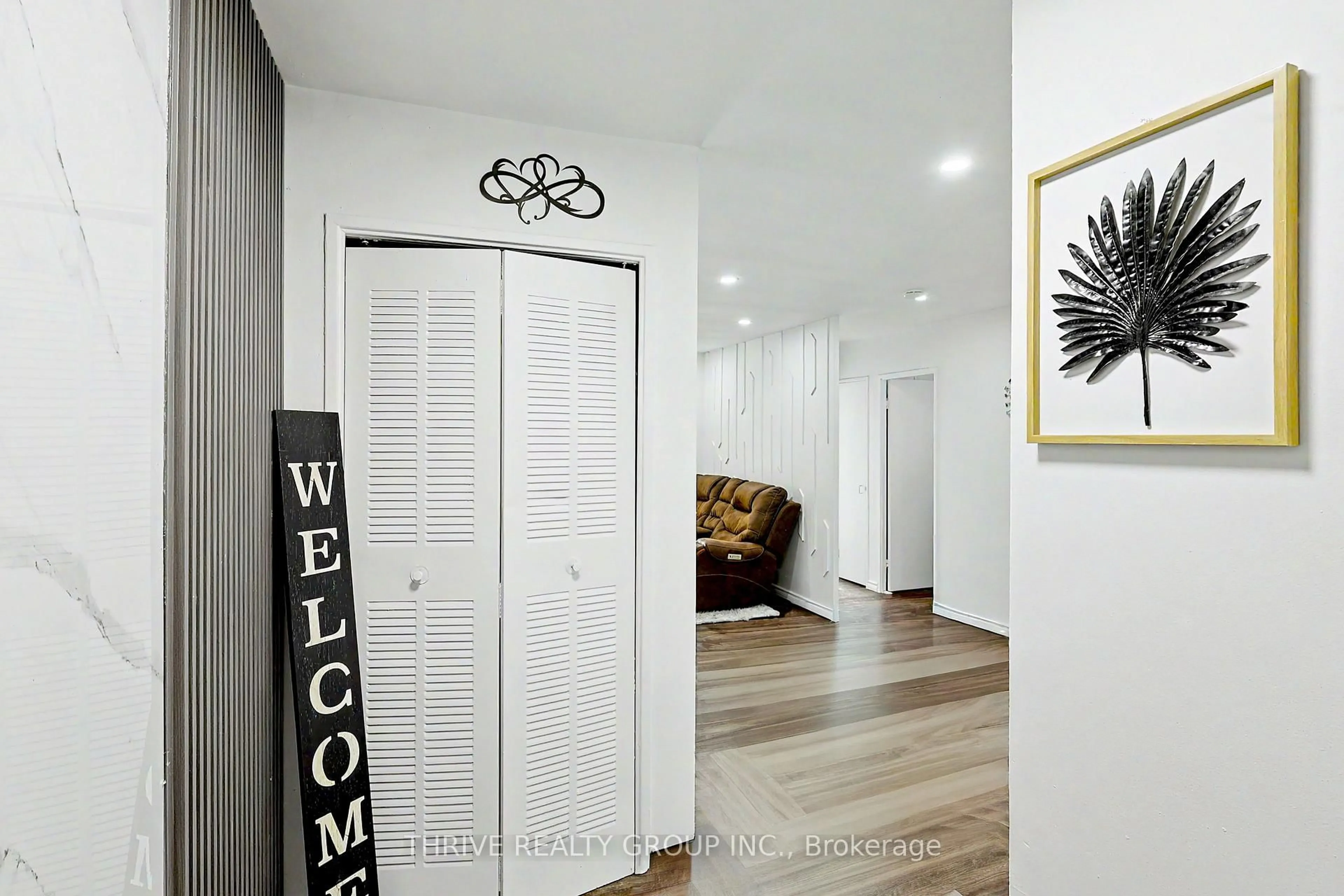 Indoor entryway for 583 Mornington Ave #605, London East Ontario N5Y 3E9