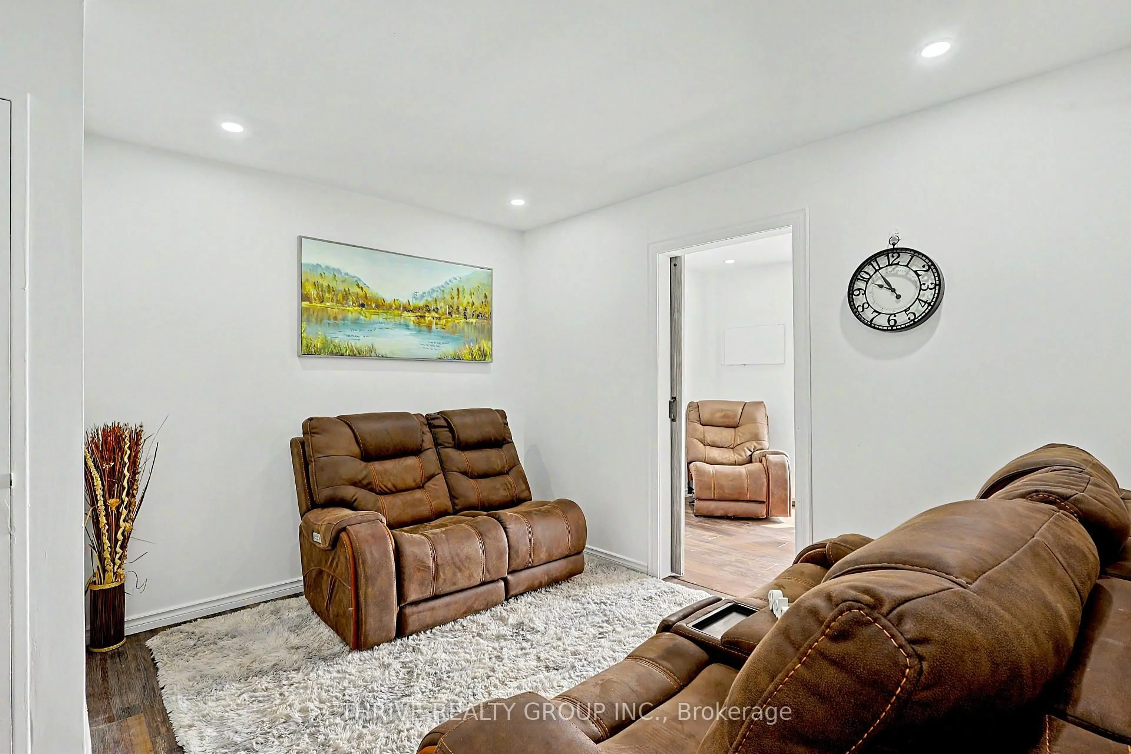 Living room with furniture, unknown for 583 Mornington Ave #605, London East Ontario N5Y 3E9