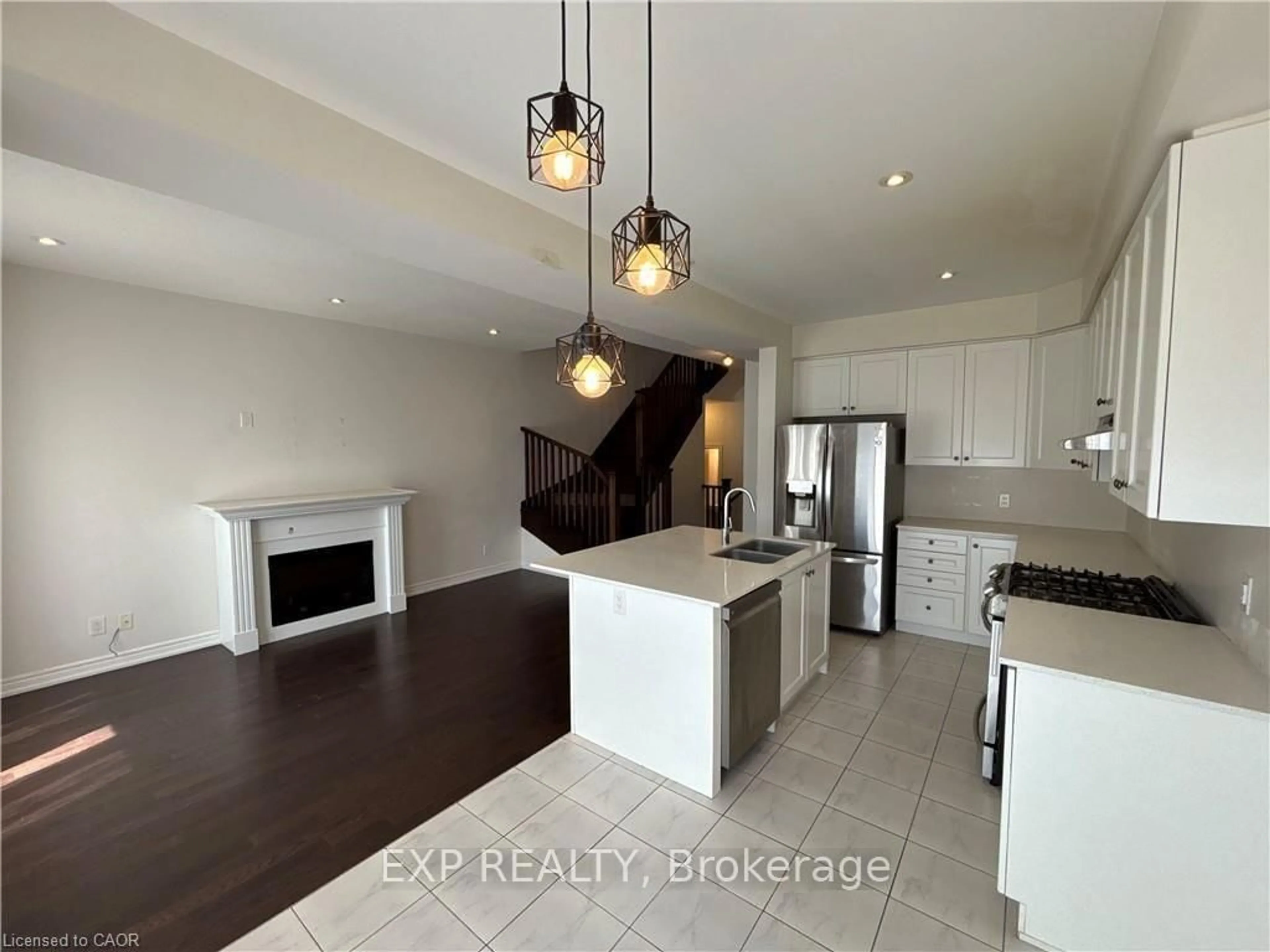 Open concept kitchen, unknown for 60 Reistwood Dr, Kitchener Ontario N2P 2L1