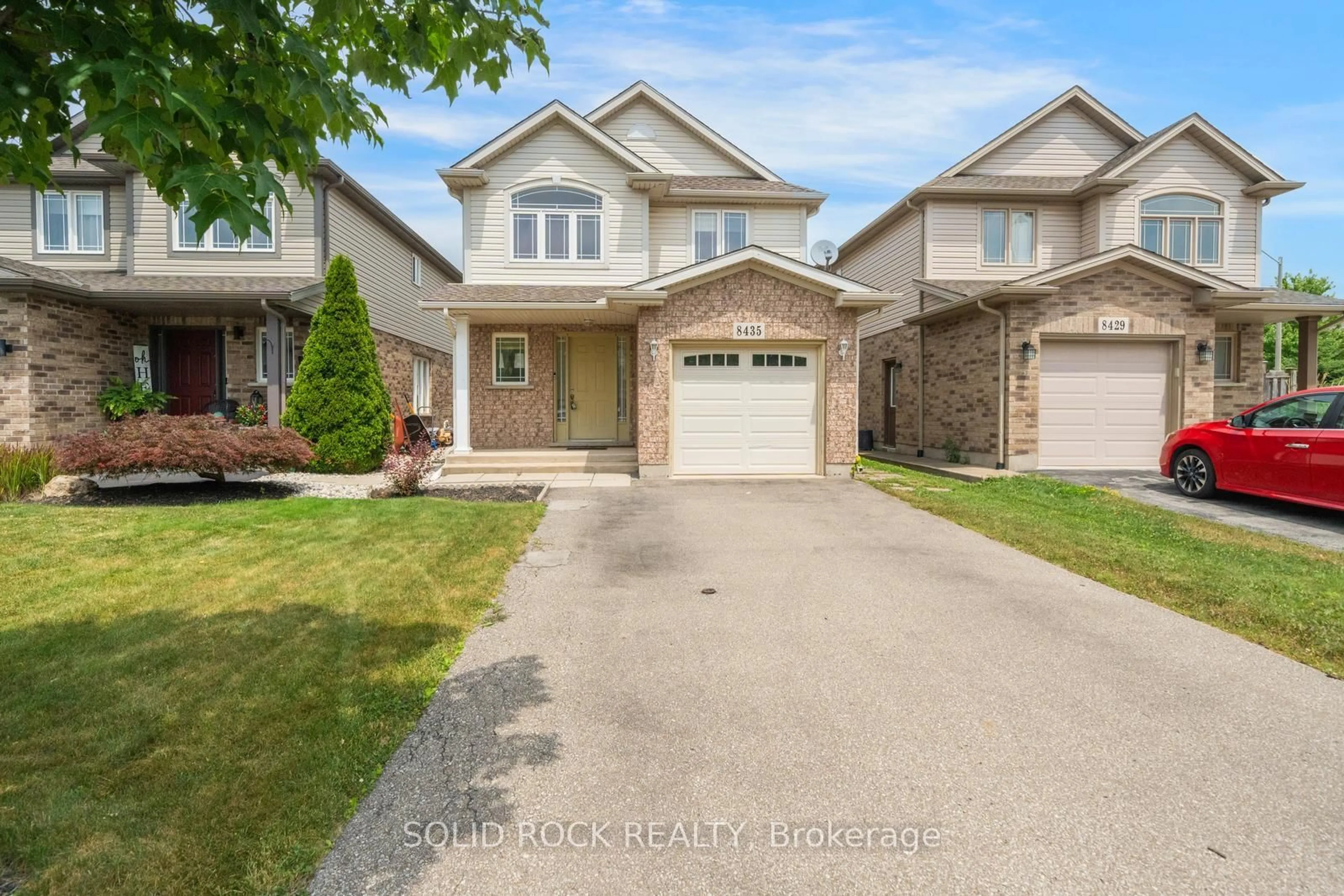 Home with brick exterior material, street for 8435 Kelsey Cres, Niagara Falls Ontario L2H 0E6