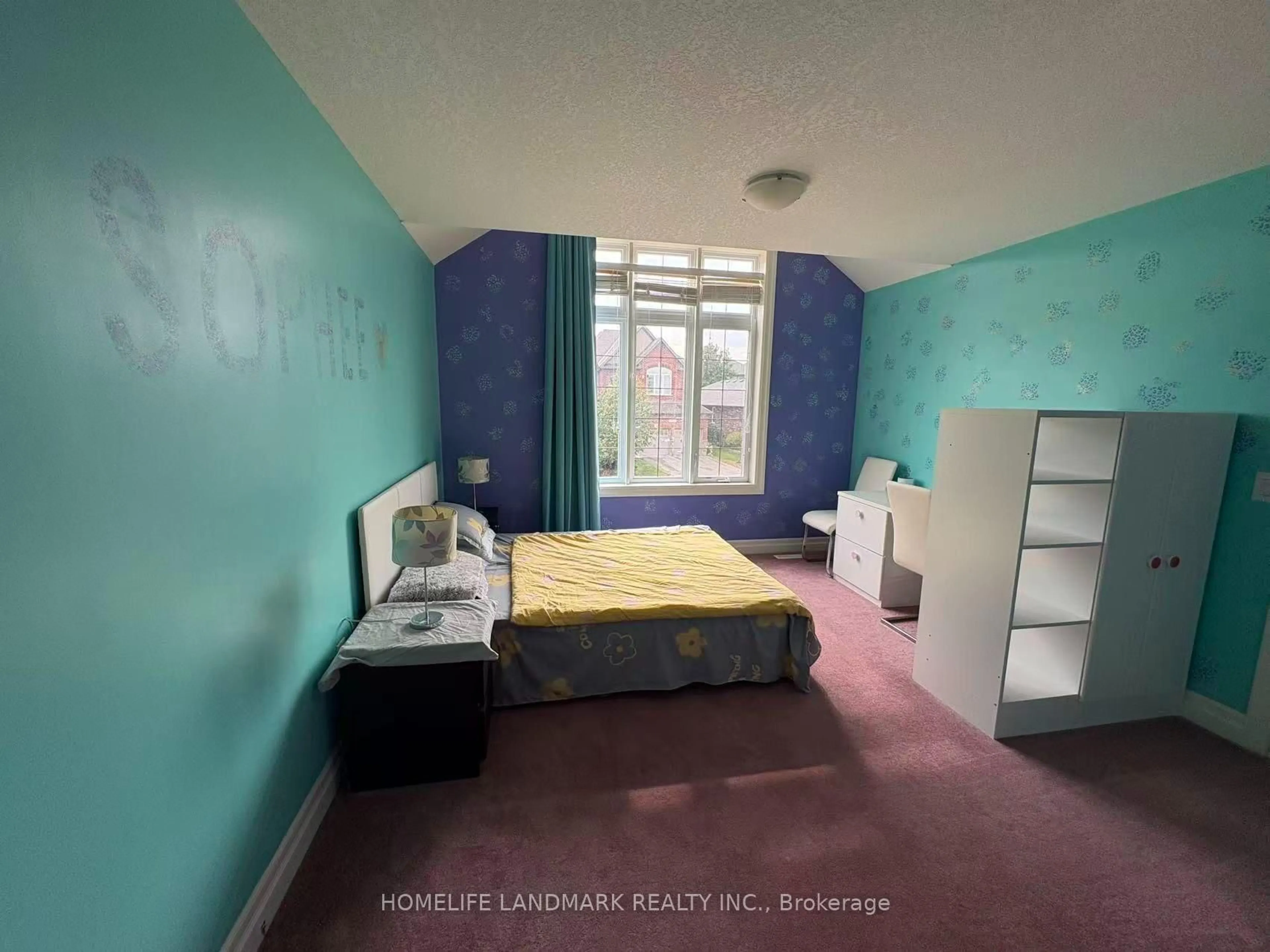 A pic of a room for 882 Kettleridge St, London North Ontario N6H 0E7