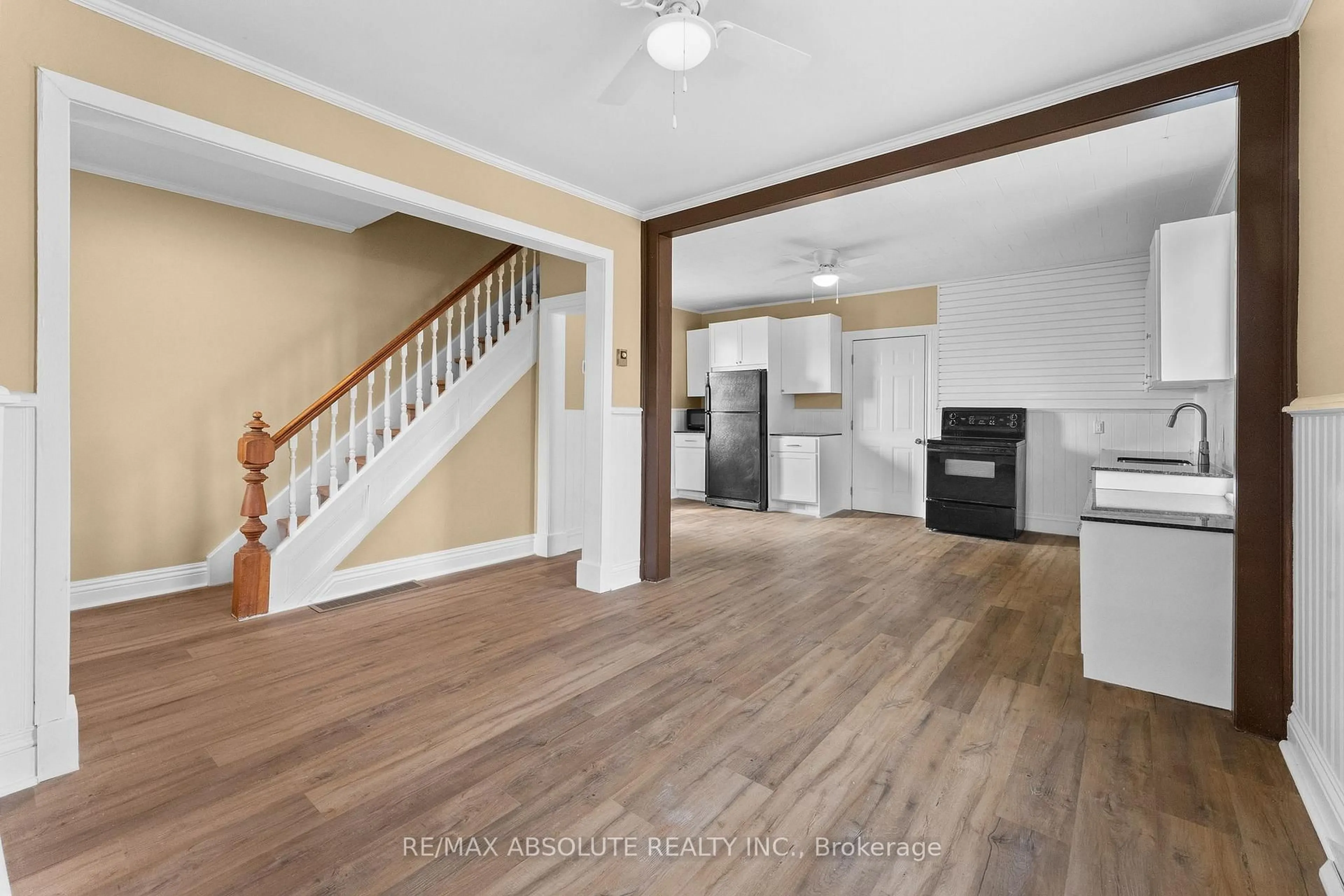 Open concept kitchen, unknown for 11 Gould St, Cobden Ontario K0J 1K0