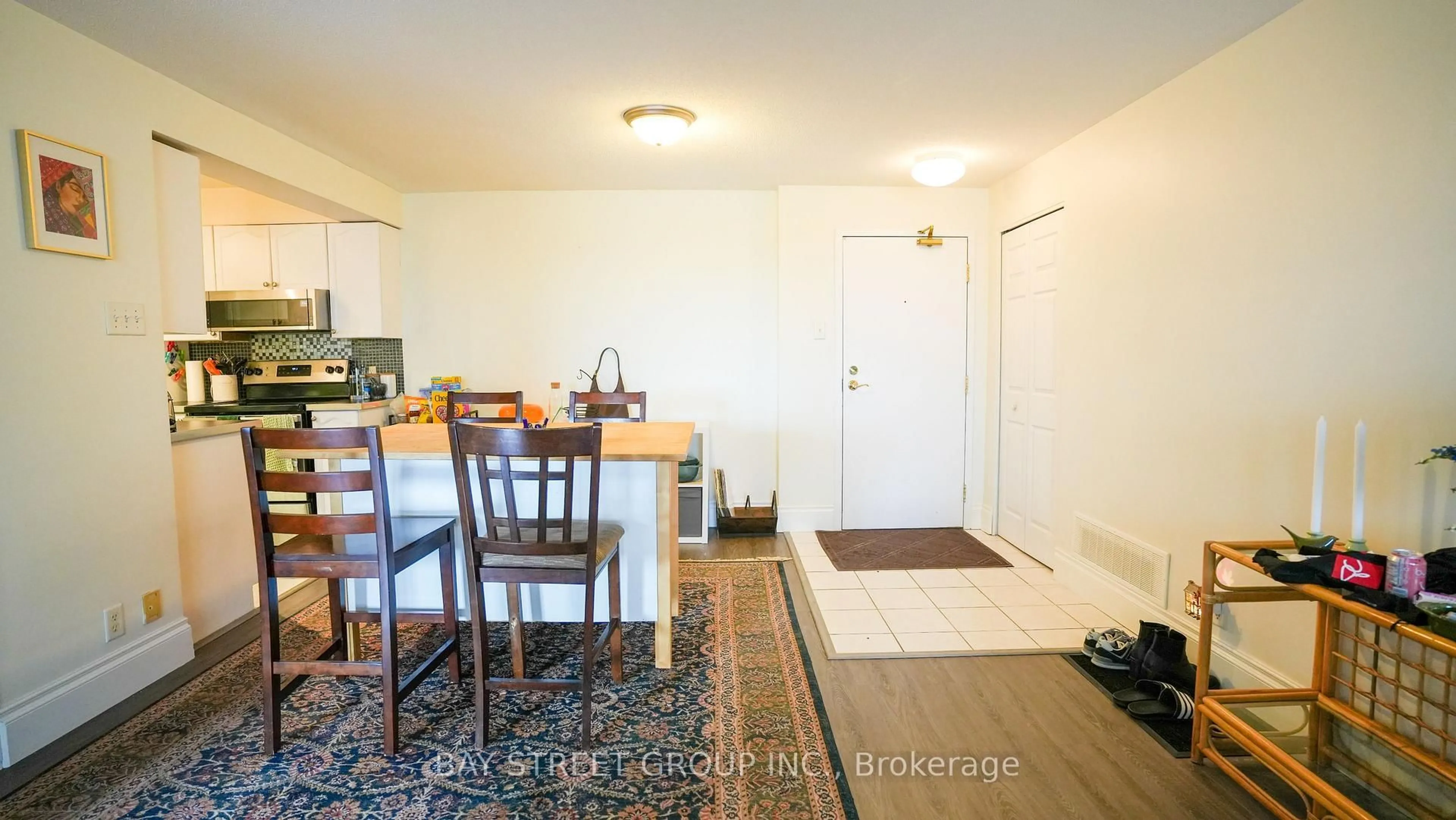 Dining room, unknown for 429 Somerset St #1007, Ottawa Ontario K2P 2P5