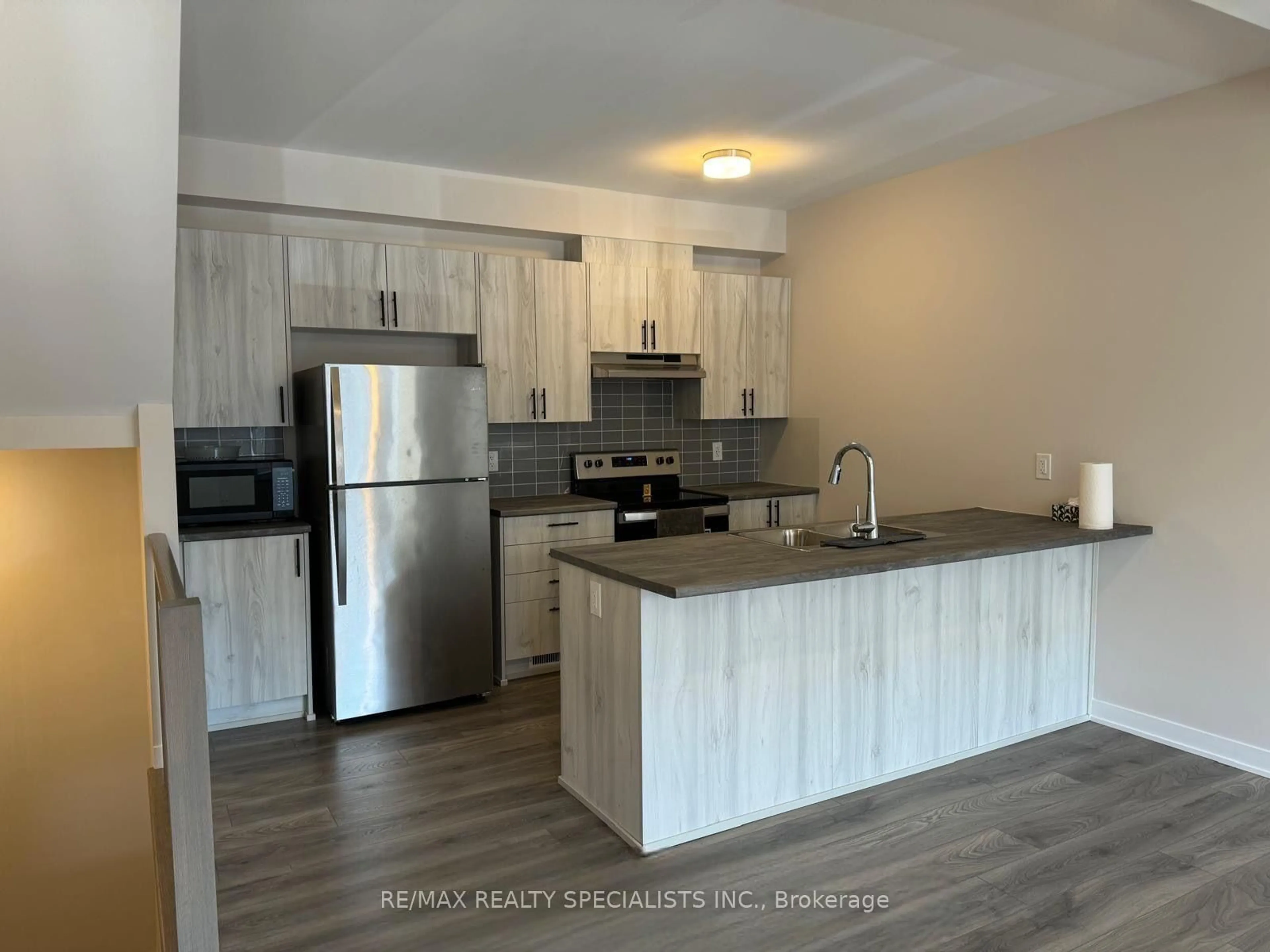 Open concept kitchen, unknown for 228 Speckled Alder Row, Ottawa Ontario K2J 7G6